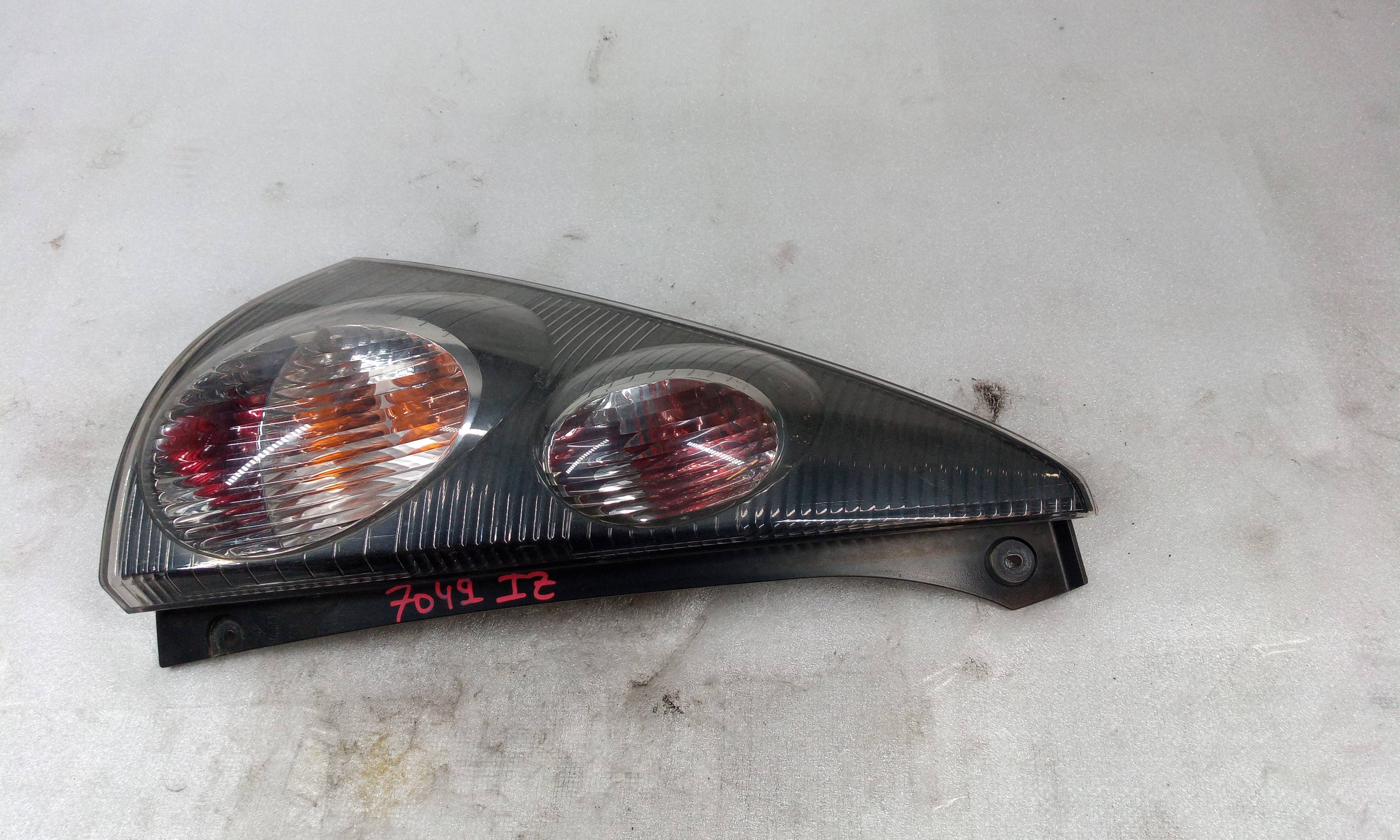 CITROËN C1 1 generation (2005-2016) Rear Left Taillight 8156004060 23802837