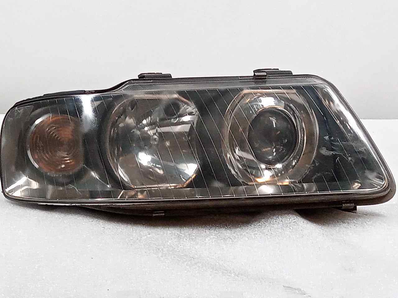 AUDI A3 8L (1996-2003) Front Right Headlight 15390200RE 25320557