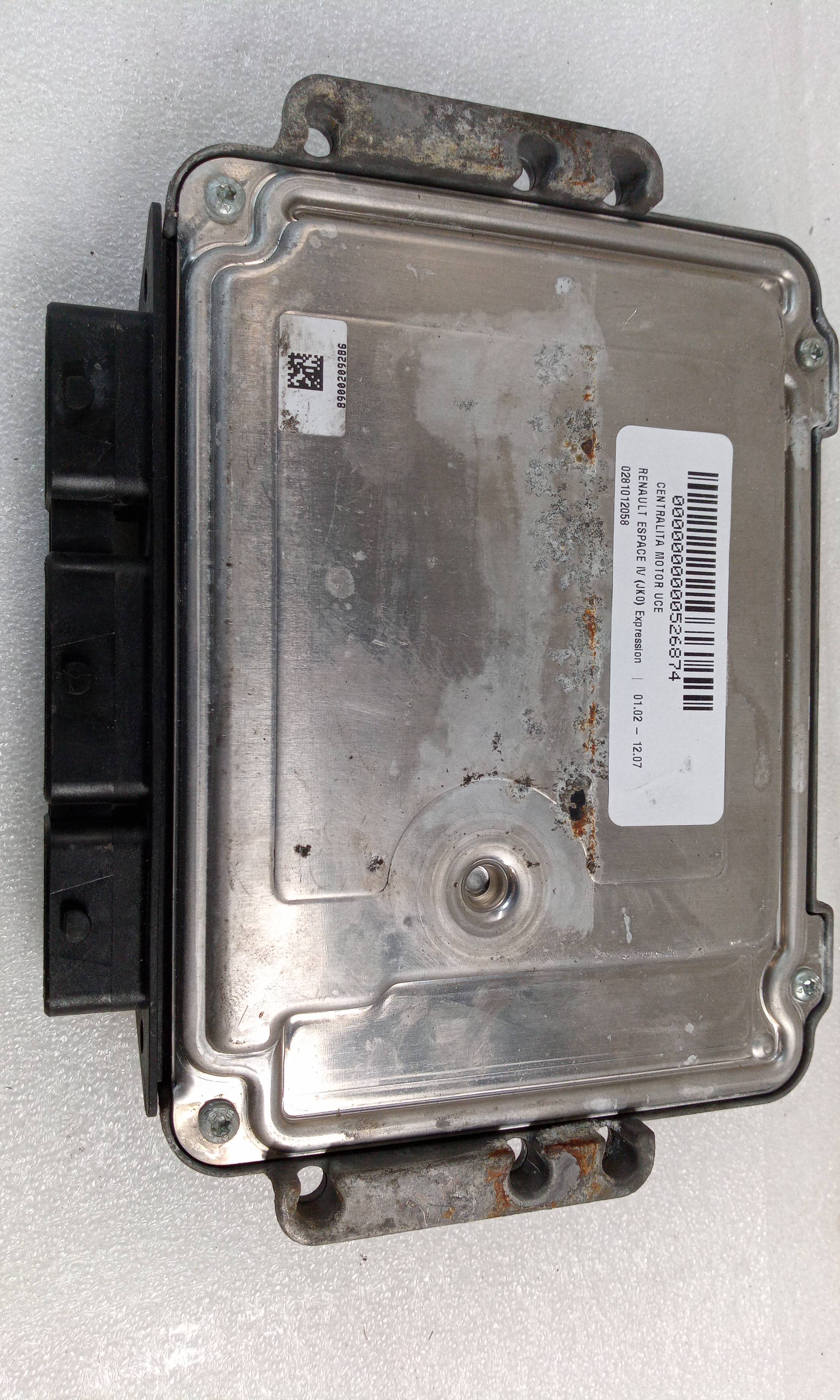 Switchboard engine uce 0281012058 de Renault Espace iv (jk0/1_) 2002-0 - pieza usada