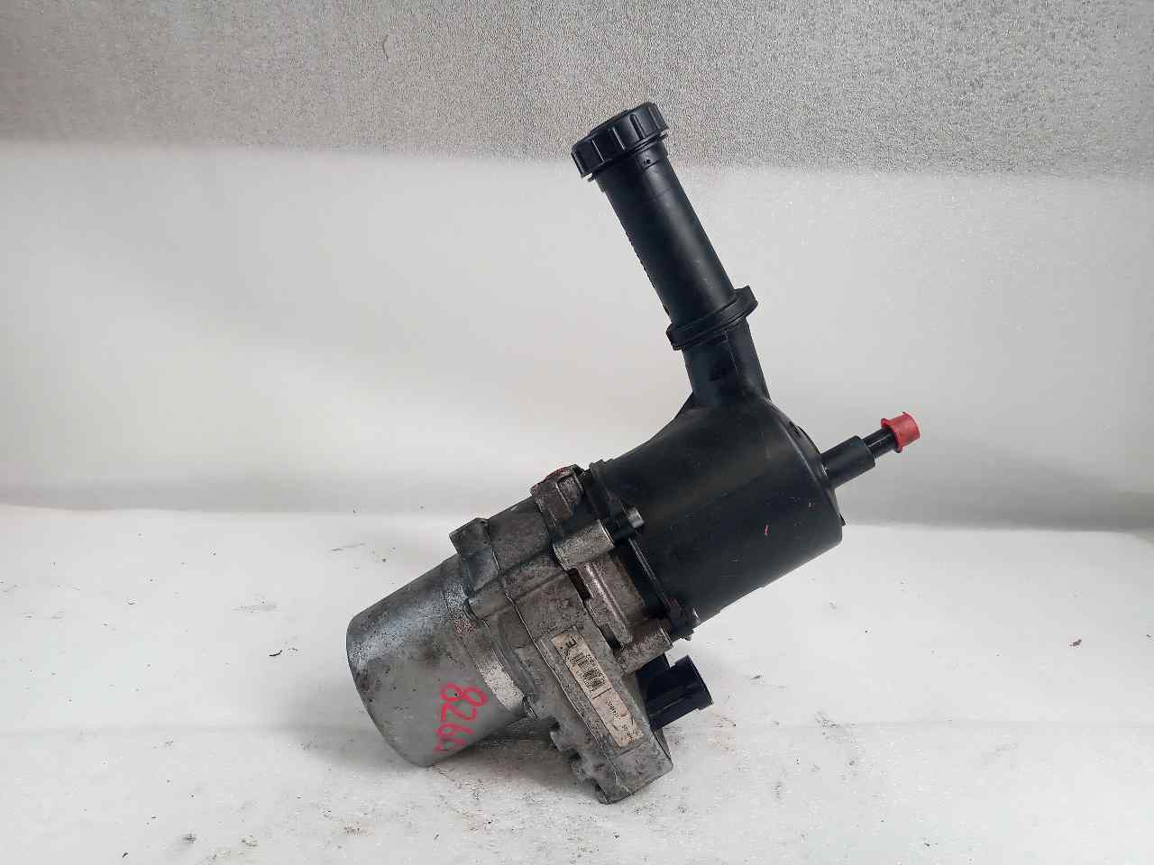 Steering pump 9654151080 de Peugeot 307 (s1)(04.2001) 2001-2003 - pieza usada