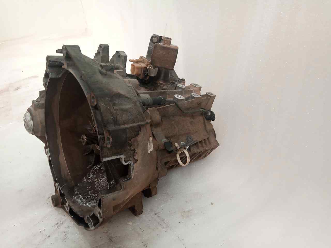 Caja de cambios K9K732 6C1R7002AB de Renault Megane ii sedán (lm0/1_) 2003-2008 106 CV - pieza usada