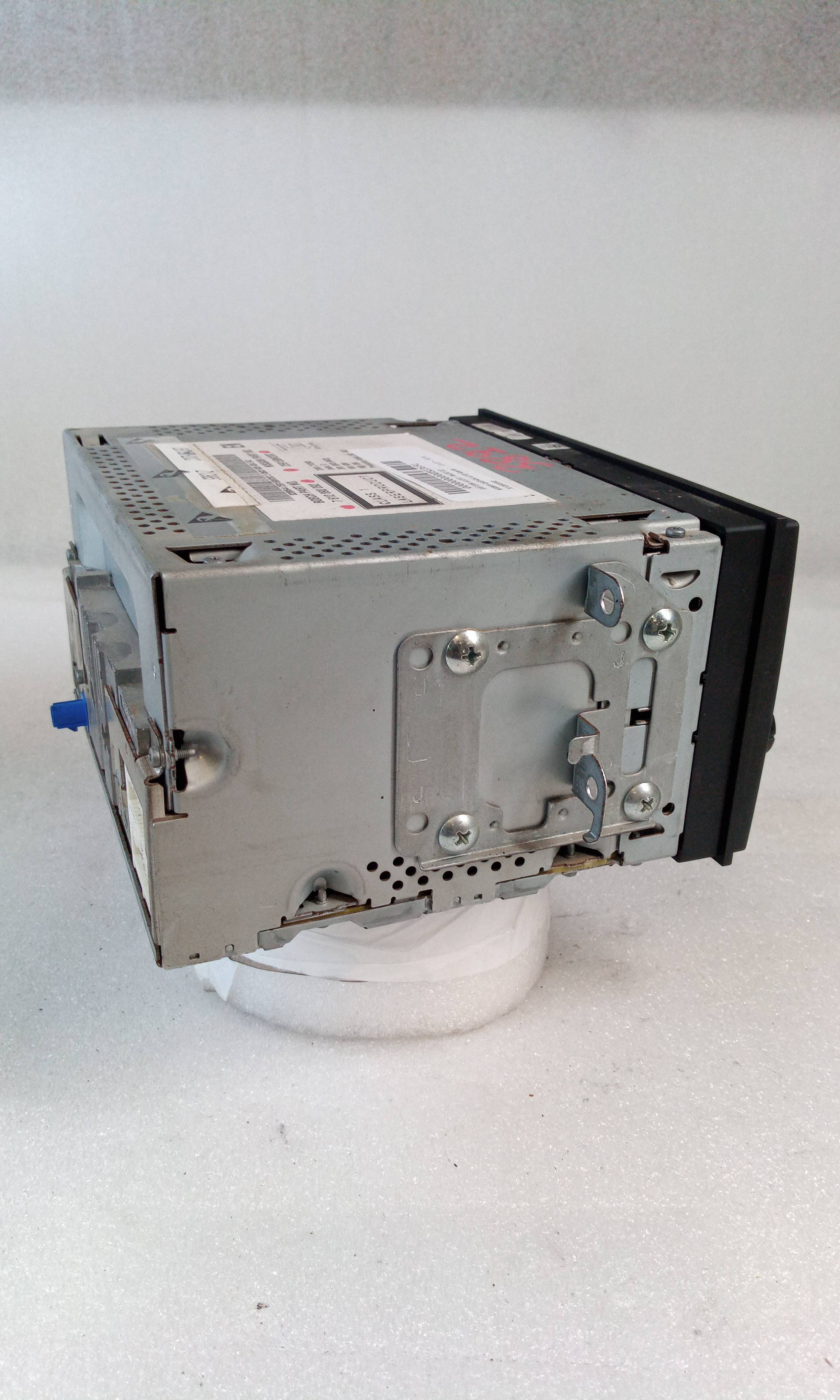 Audio system / cd radio 7612890092 de Nissan Qashqai / qashqai +2 i (j10, nj10, jj10e) 2007-2013 150 CV con 152381 km - pieza usada