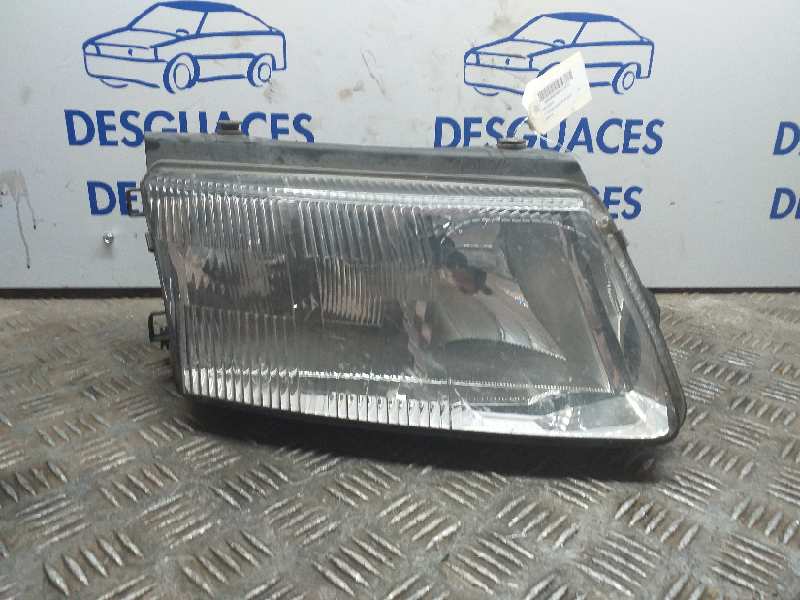 VOLKSWAGEN Passat B3 (1988-1993) Phare avant droit 3A0941018 20015618