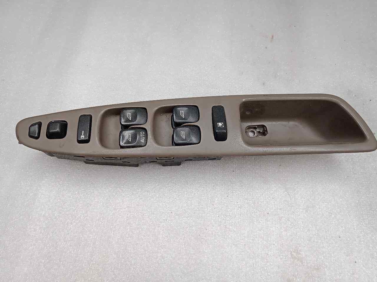 VOLVO S40 1 generation (1996-2004) Commutateur de fenêtre de porte avant gauche 30638695 24827602