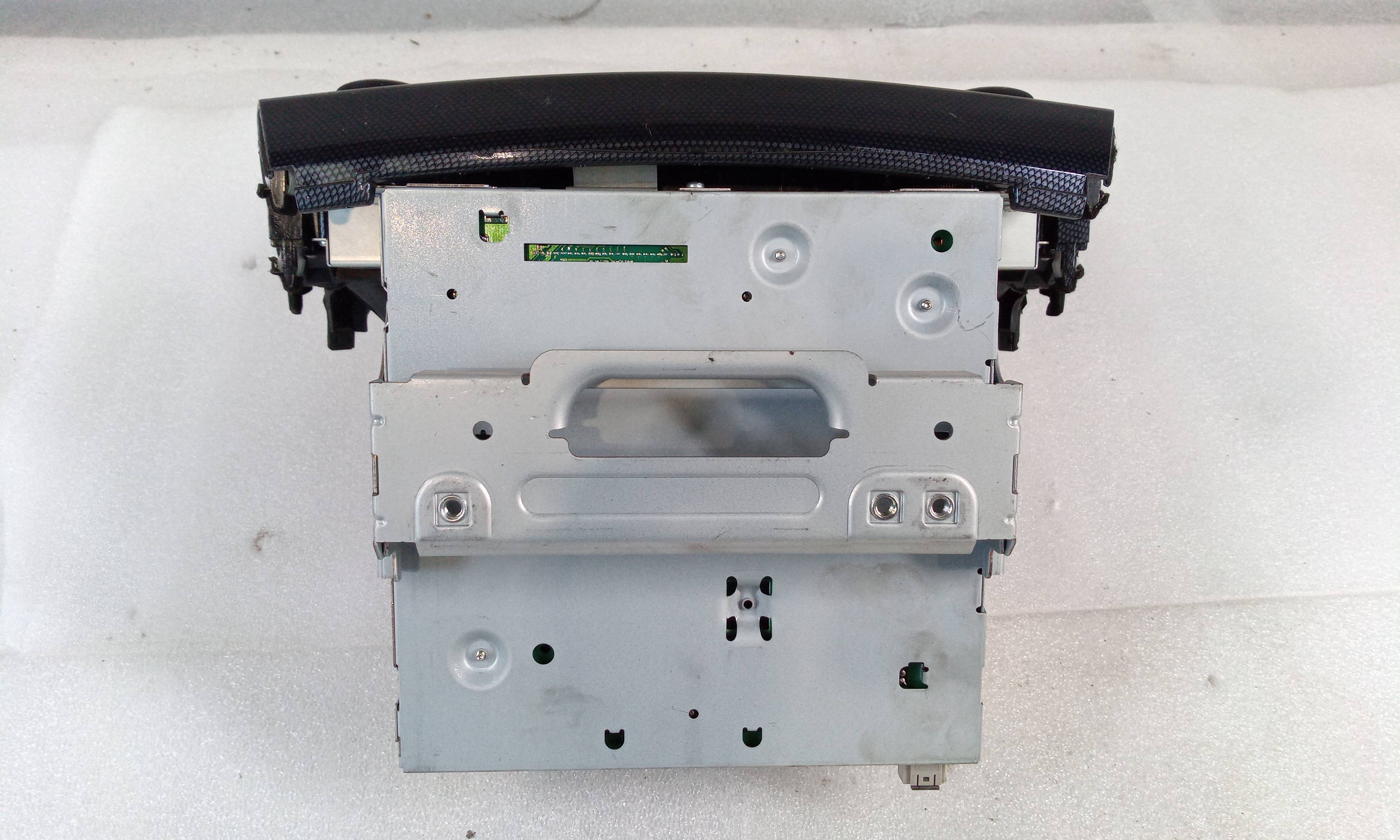 Sistema audio / radio cd N22A1 39100SJD de Honda Fr-v (be) 2005-0 140 CV - pieza usada
