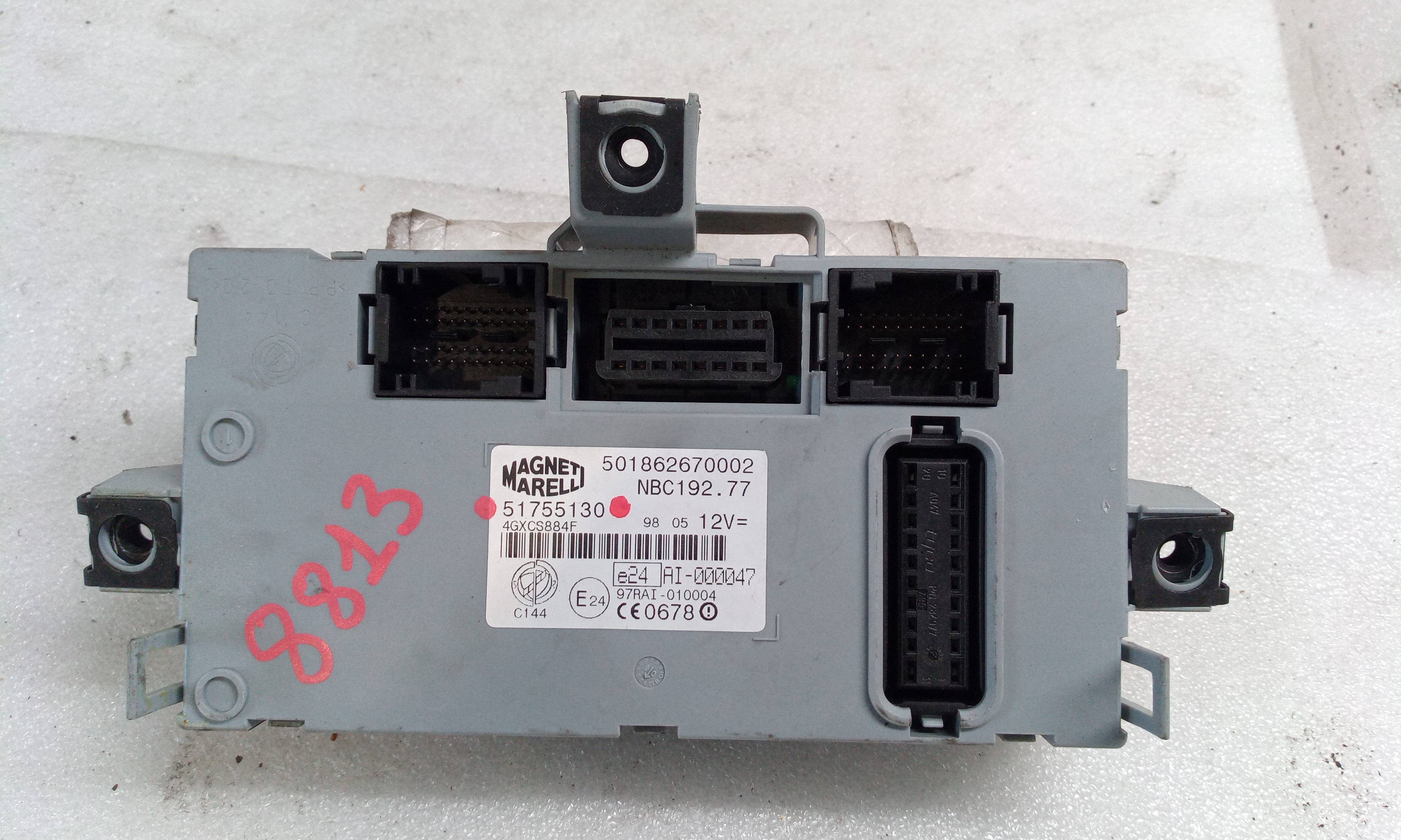 Caja de relés / fusibles 9H05 51755130 de Peugeot Bipper tepee 2008-2011 - pieza usada