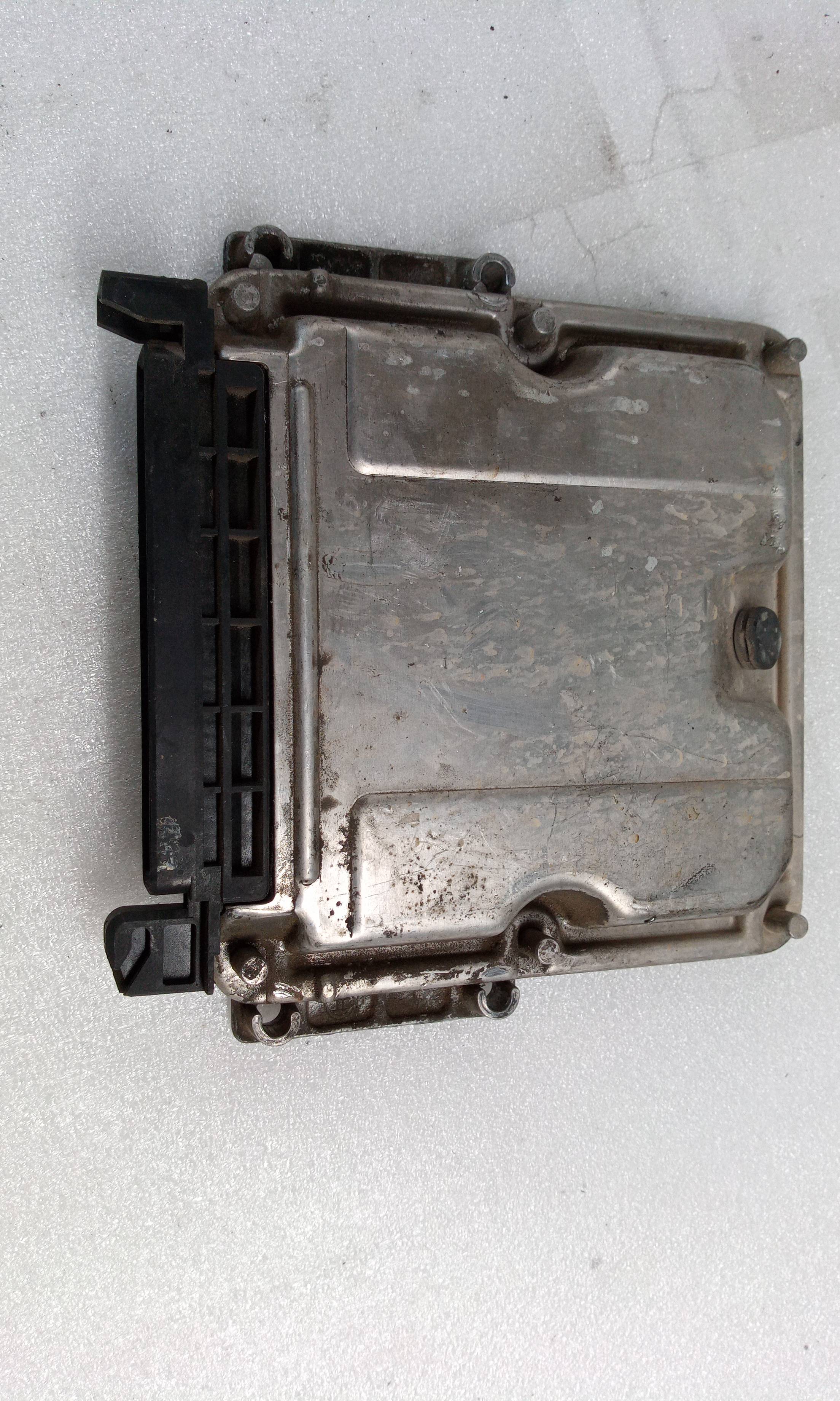 Centralina do motor 0281001976 de Peugeot 306 3/5 pt. / 4 pt. (s2) 1997-2003