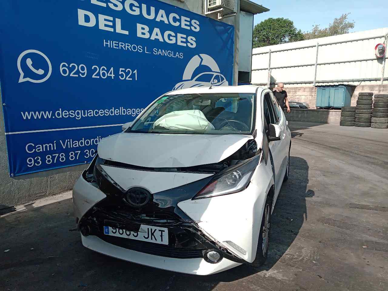 TOYOTA Aygo 2 generation (2014-2024) Замок передней левой двери 24827553