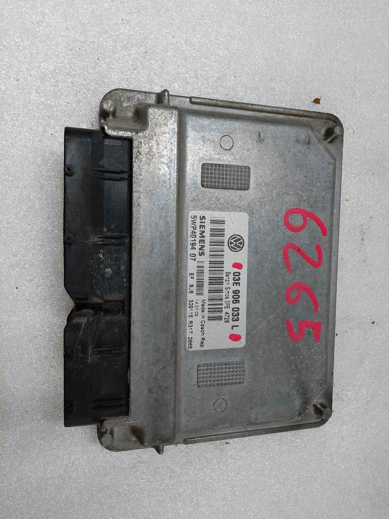 VOLKSWAGEN Polo 4 generation (2001-2009) Engine Control Unit ECU 03E906033L 23801236