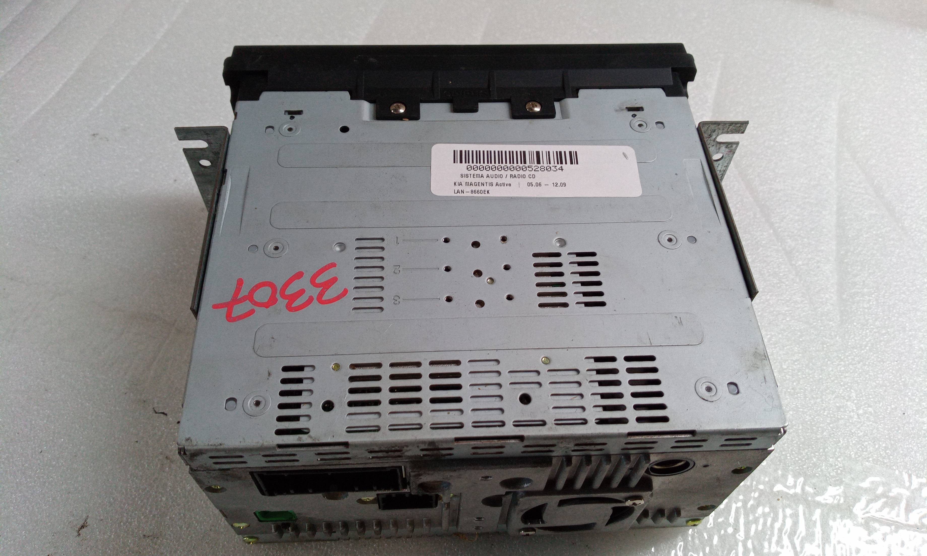 Sistema audio / radio cd LAN8660EK de Kia Magentis (mg) 2005-0 140 CV - pieza usada
