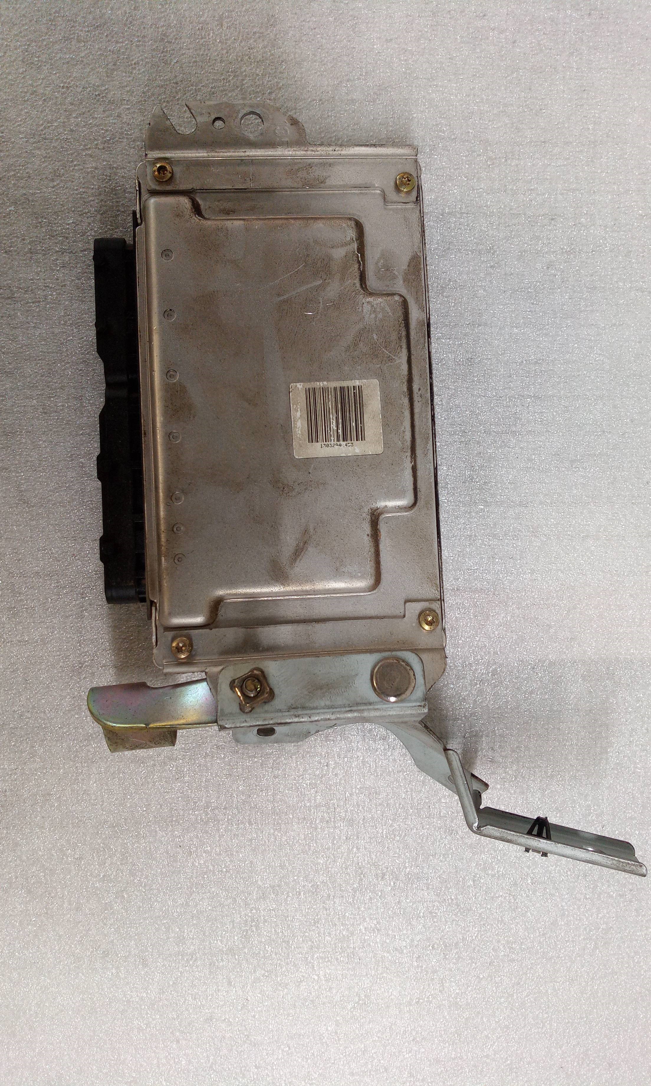 Switchboard engine uce G4EDG 3910626240 de Hyundai Getz (tb) 2002-2005 - pieza usada
