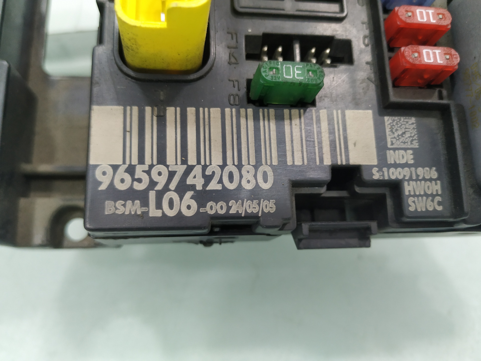 PEUGEOT 307 1 generation (2001-2008) Fuse Box 9659742080 24920973