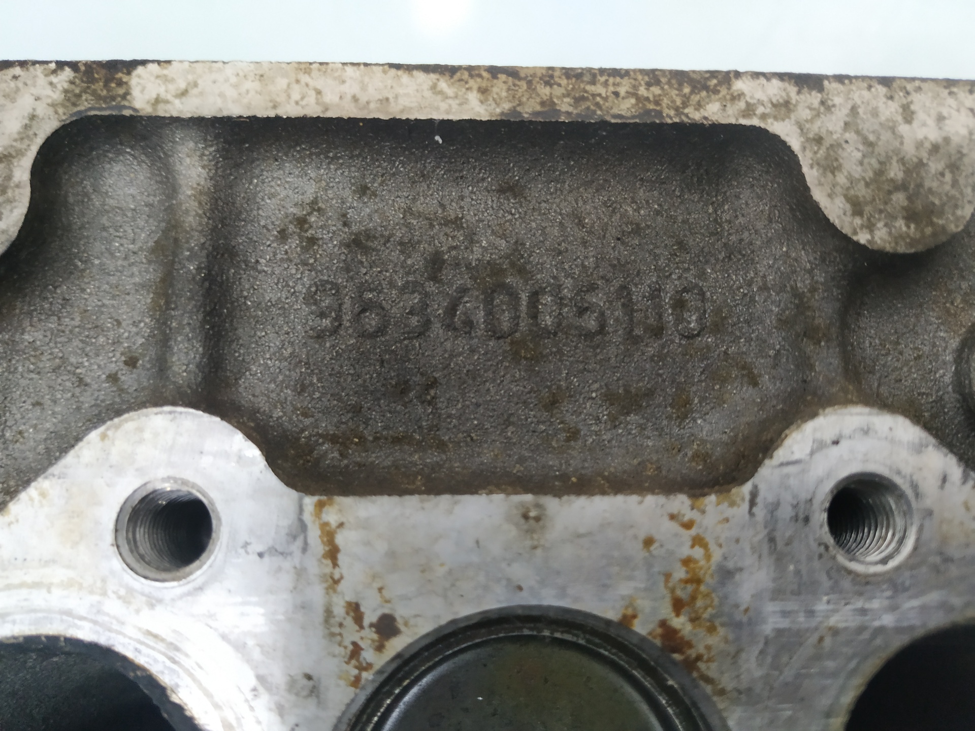 FORD Chiulasă motor 9634005110 25961643