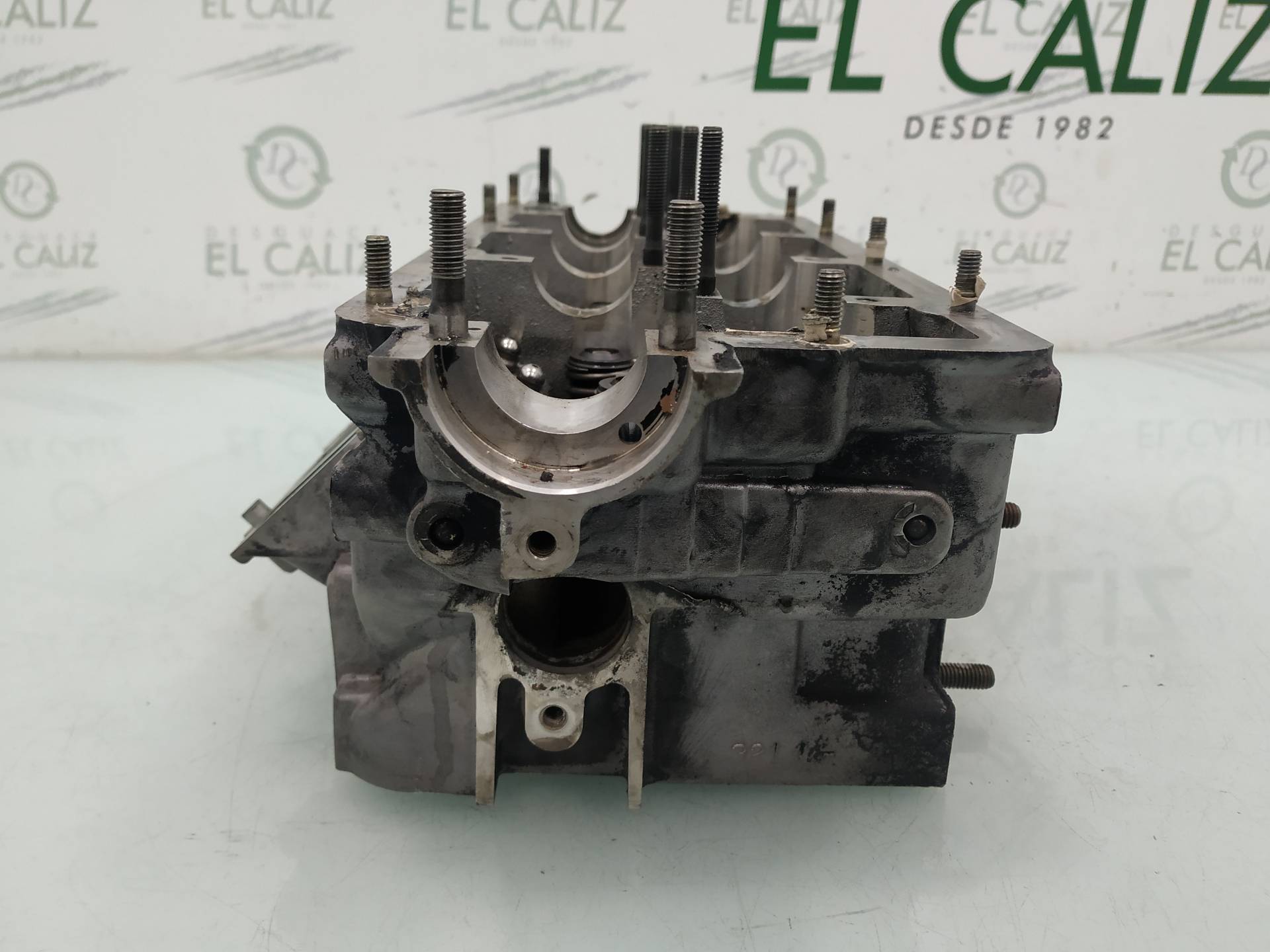 VOLKSWAGEN Passat B5 (1996-2005) Engine Cylinder Head 059E 18952737