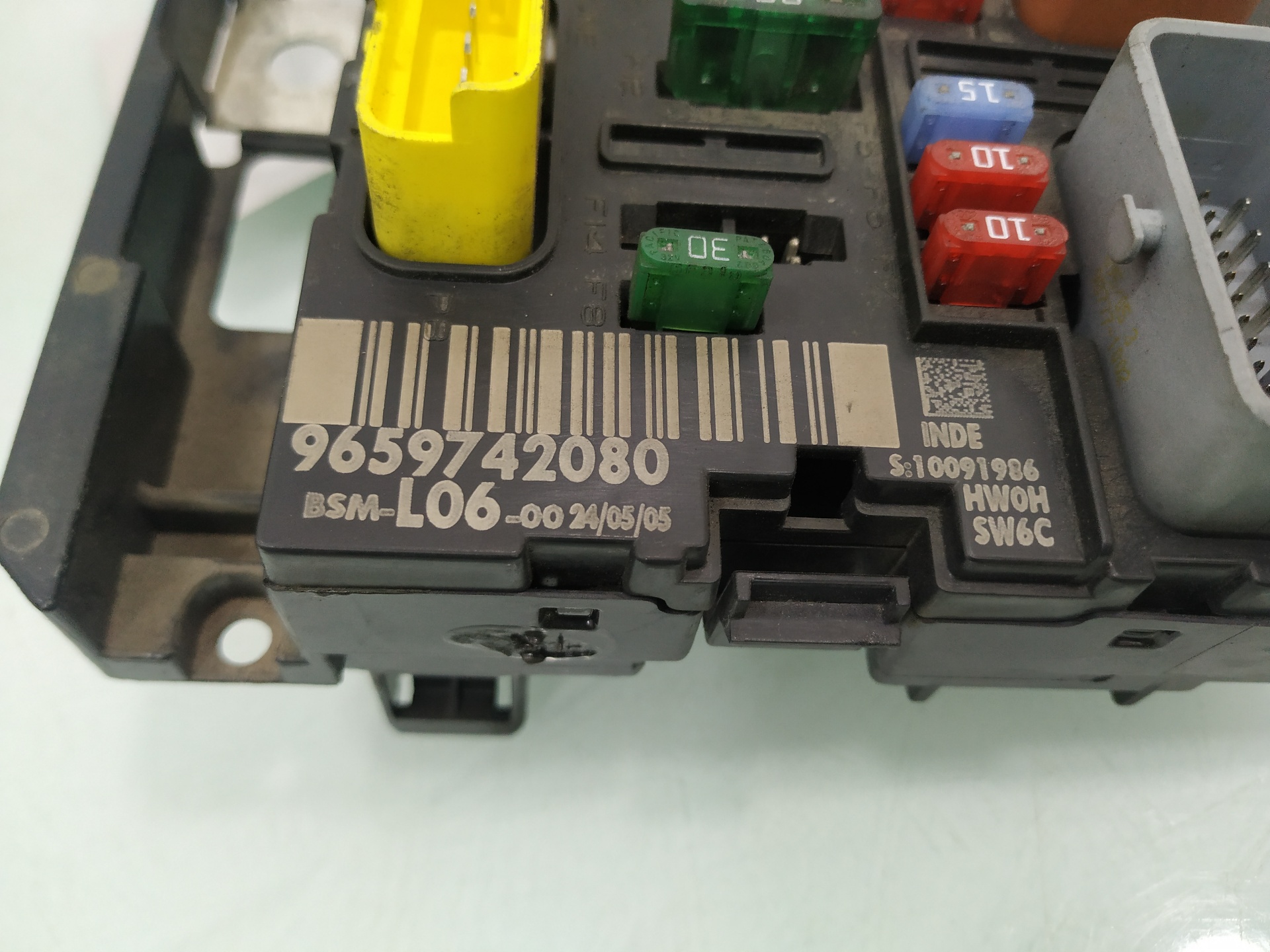 PEUGEOT 307 1 generation (2001-2008) Fuse Box 9659742080 24920973