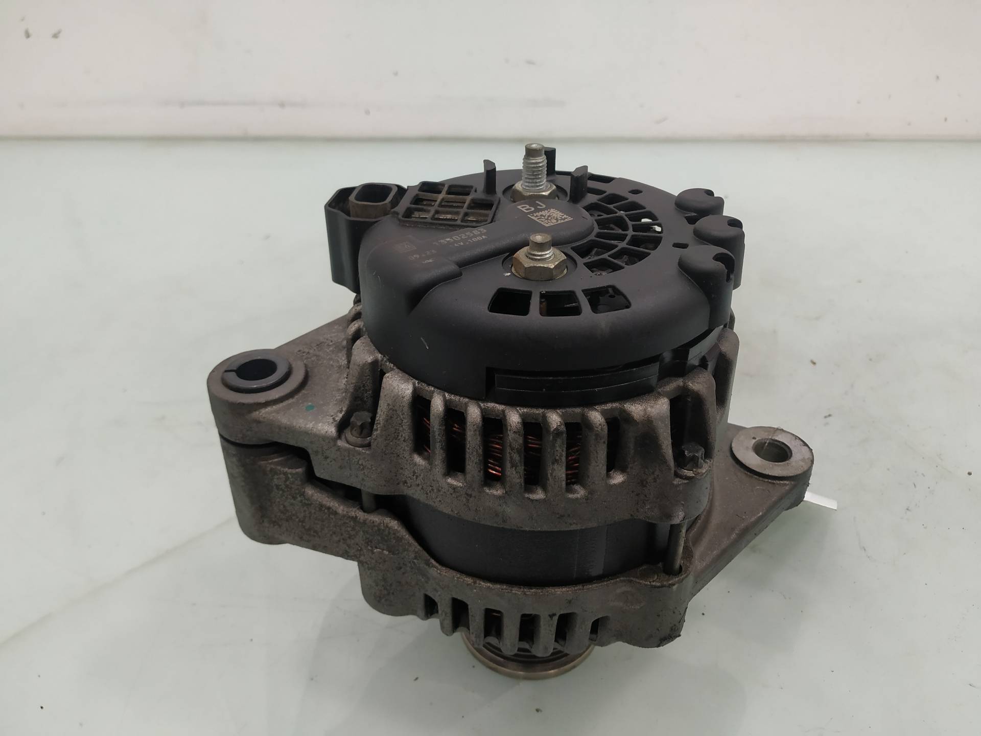 Alternador A20DTH 13502583 de Opel Insignia a (g09) 2008-2017 160 CV - pieza usada