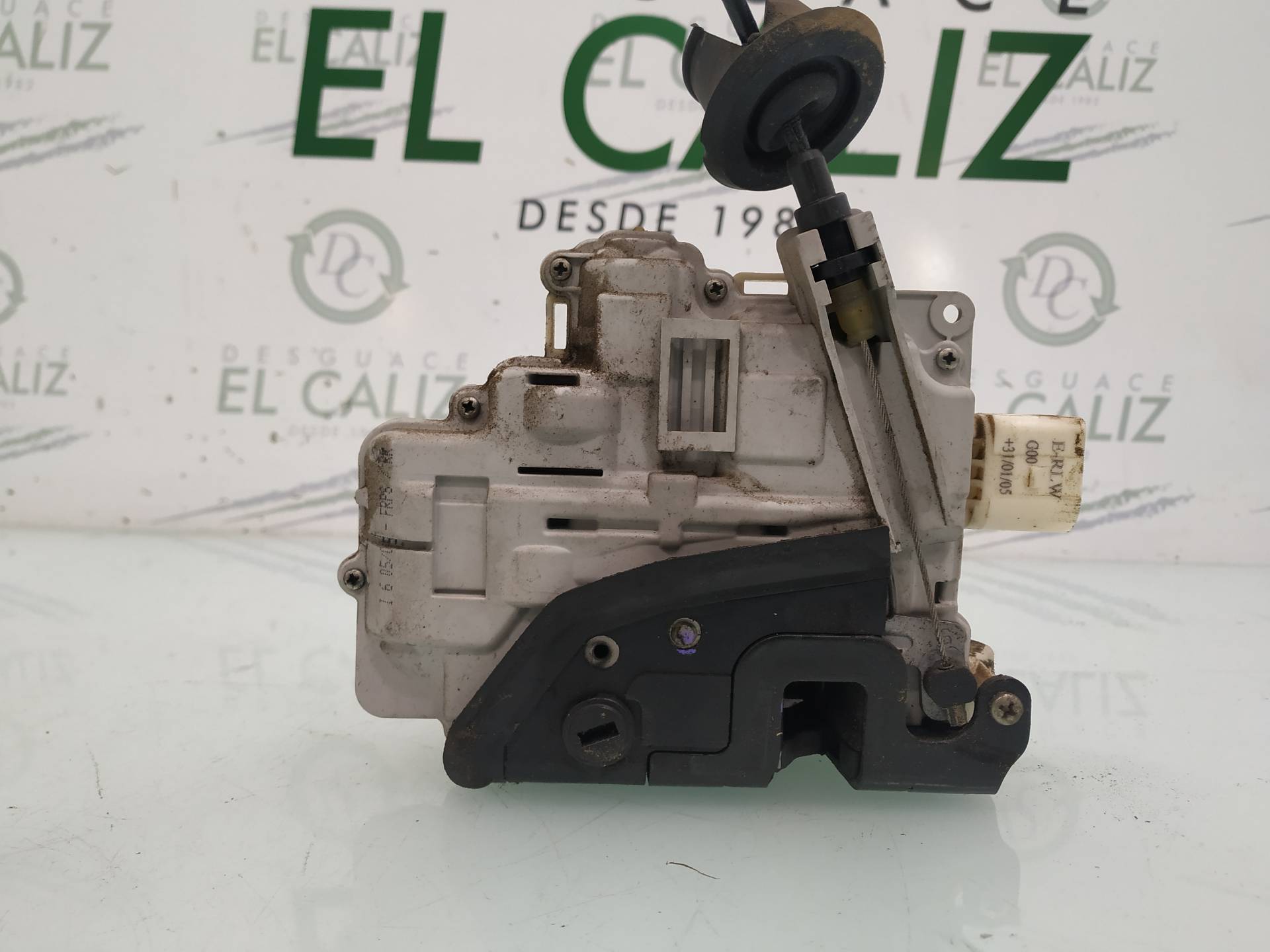 DODGE A6 C6/4F (2004-2011) Замок задней левой двери 4F0839015 18940044