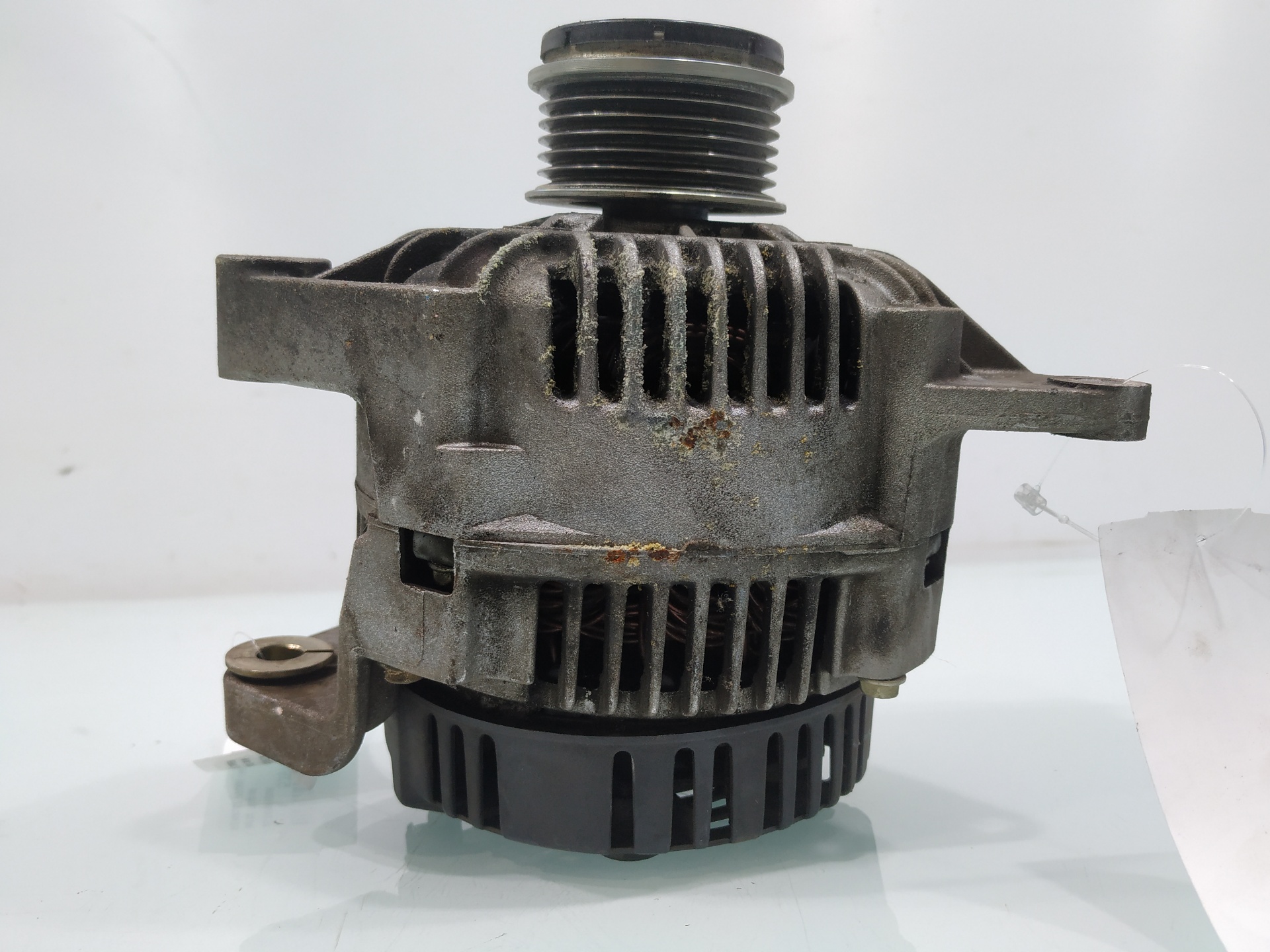 Alternador 7700431943 de Renault Megane i 2000-2003 - pieza usada
