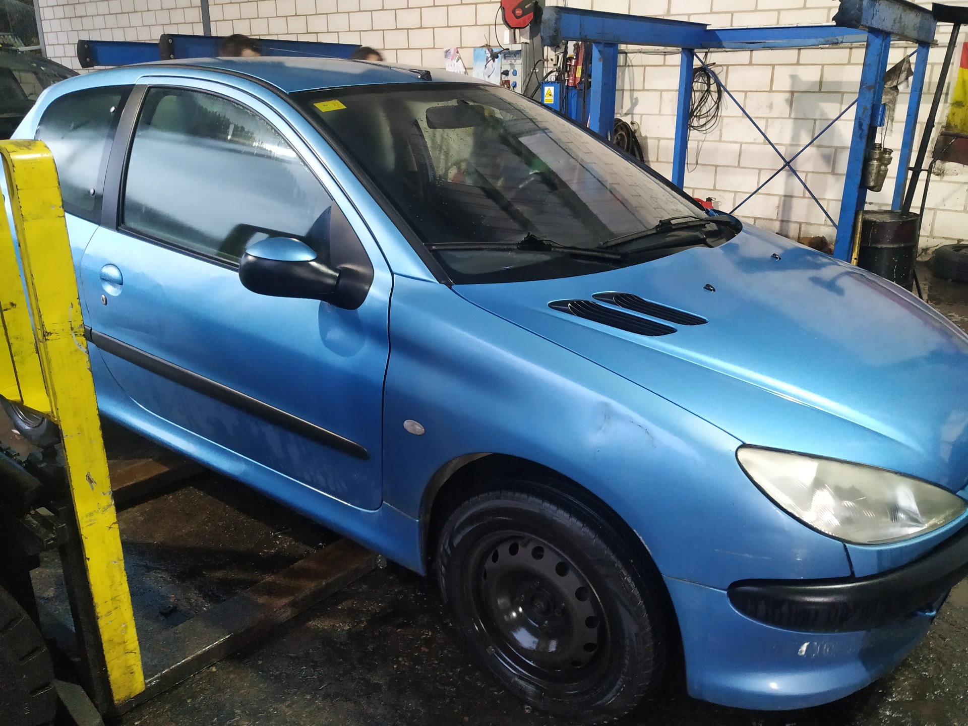 PEUGEOT 206 1 generation (1998-2009) Табло за бушони 9643498980 24869887