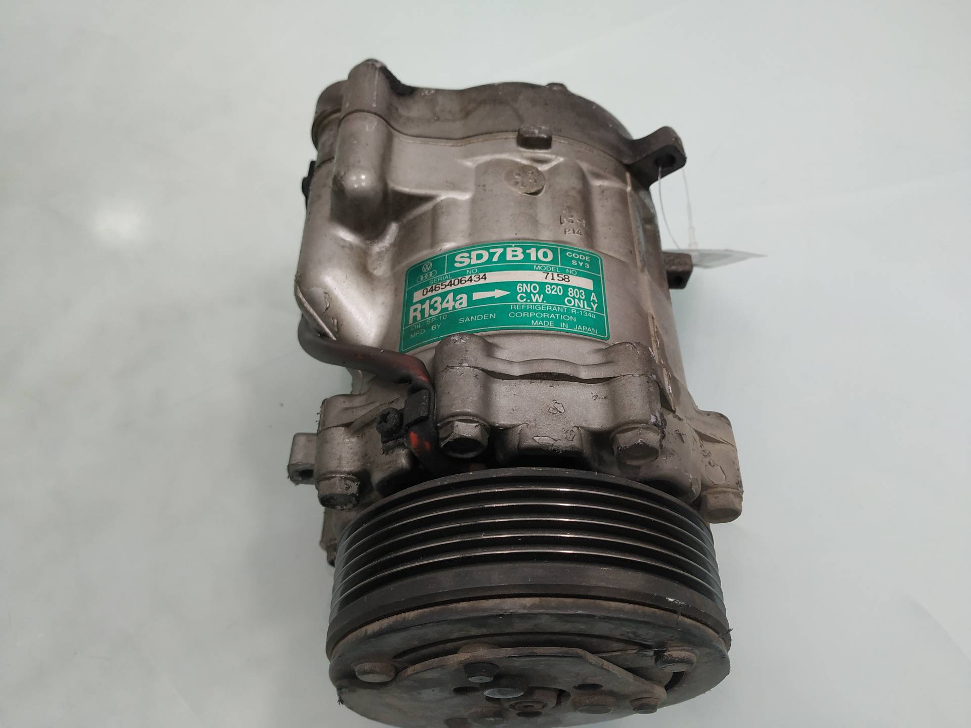 VOLKSWAGEN Polo 3 generation (1994-2002) Hасос кондиционера 6N0820803A 21065574