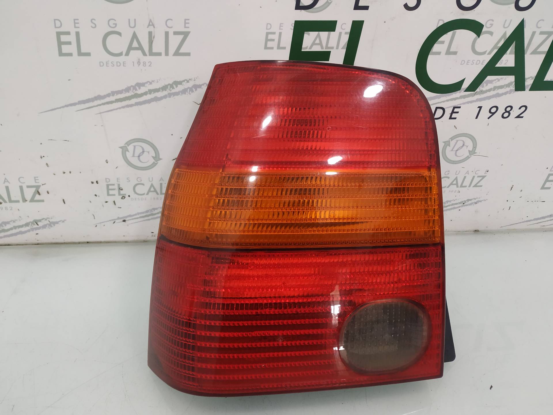 SEAT Arosa 6H (1997-2004) Фонарь задний левый 38030748 19148862