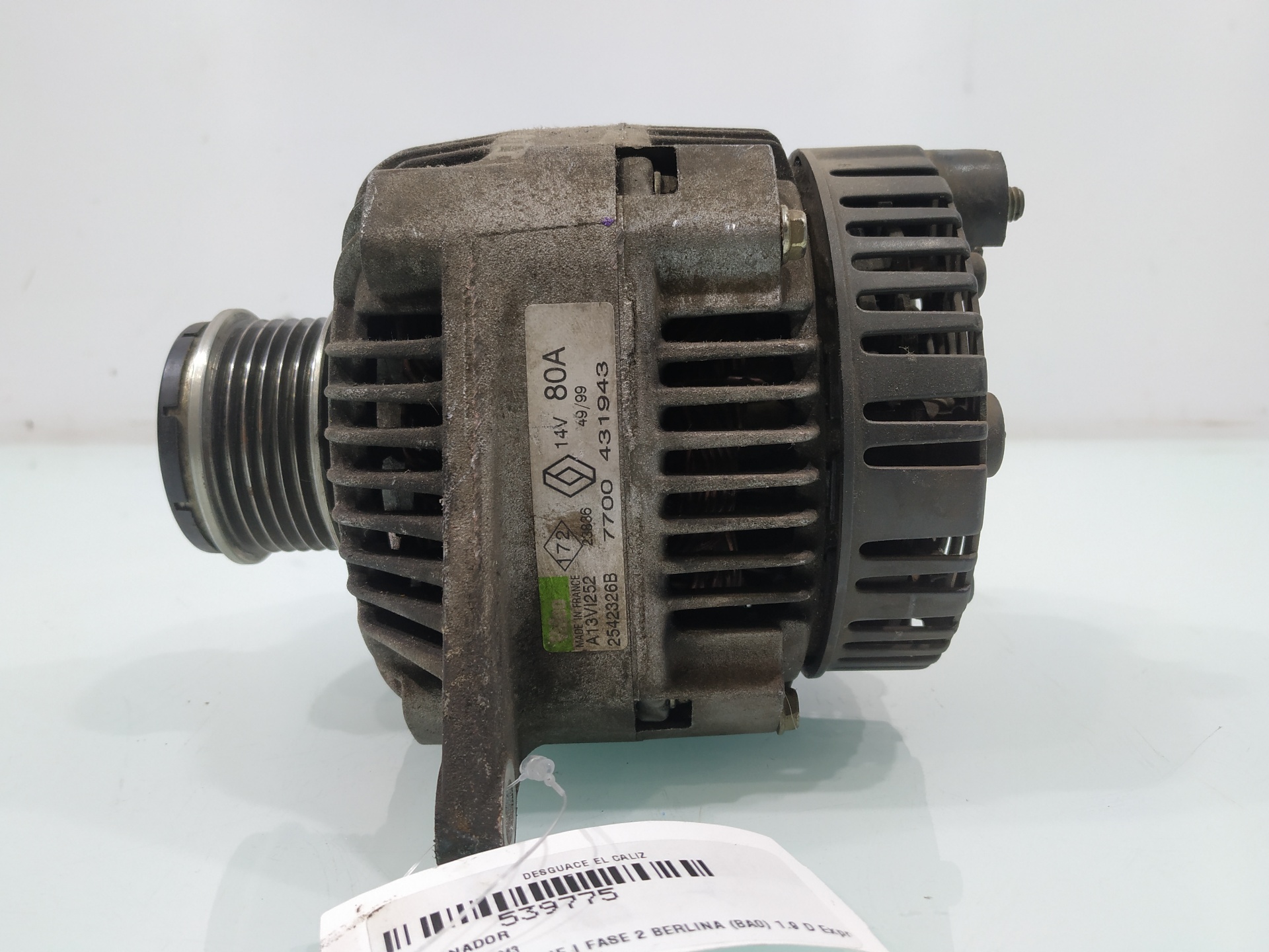Alternador 7700431943 de Renault Megane i 2000-2003 - pieza usada