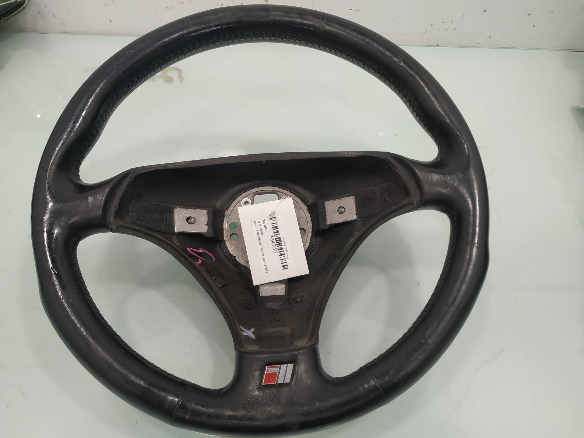 AUDI TT 8N (1998-2006) Steering Wheel 8N0124A 19086905