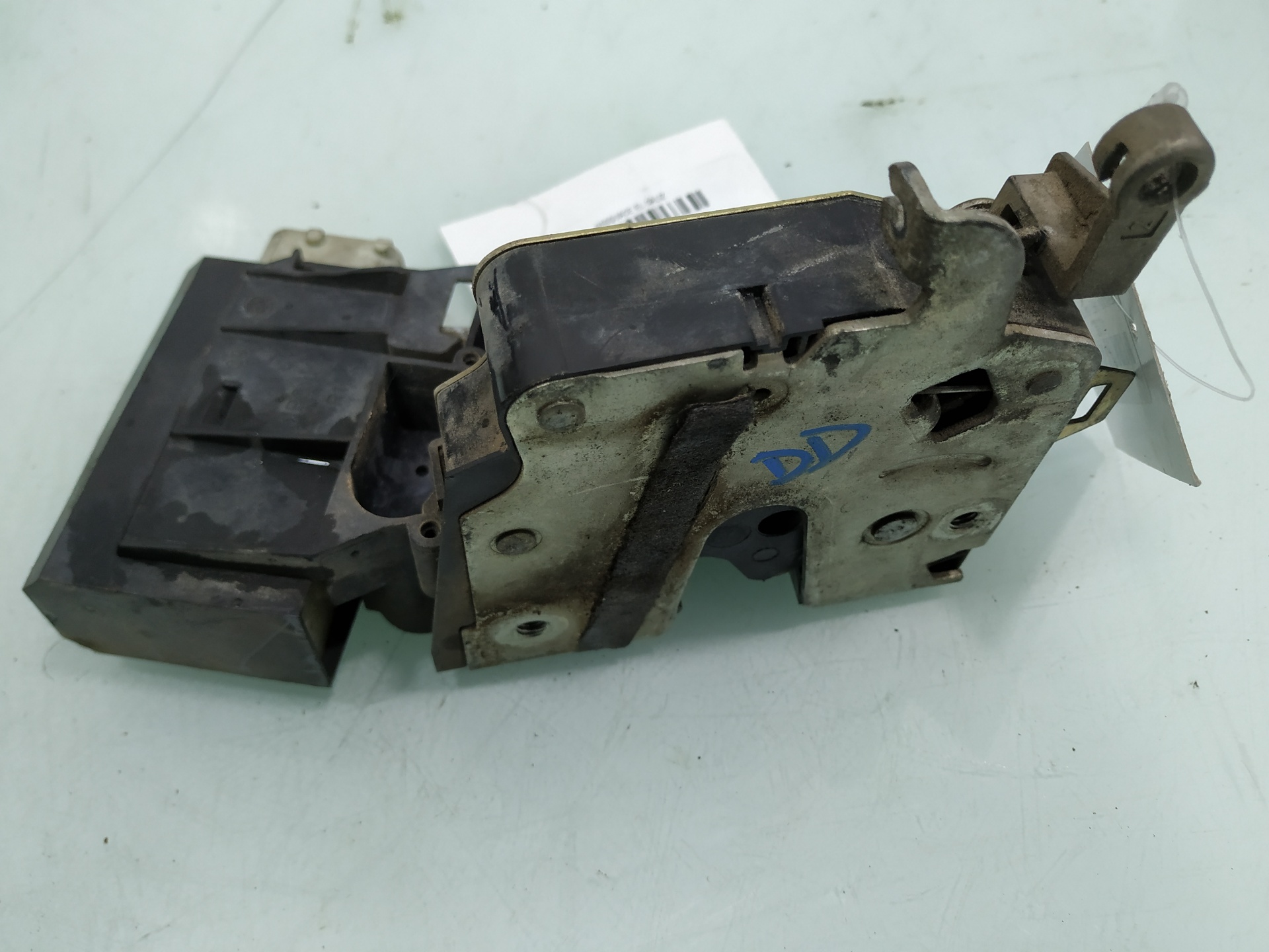 BMW 5 Series E39 (1995-2004) Front Right Door Lock 40620751 24916733