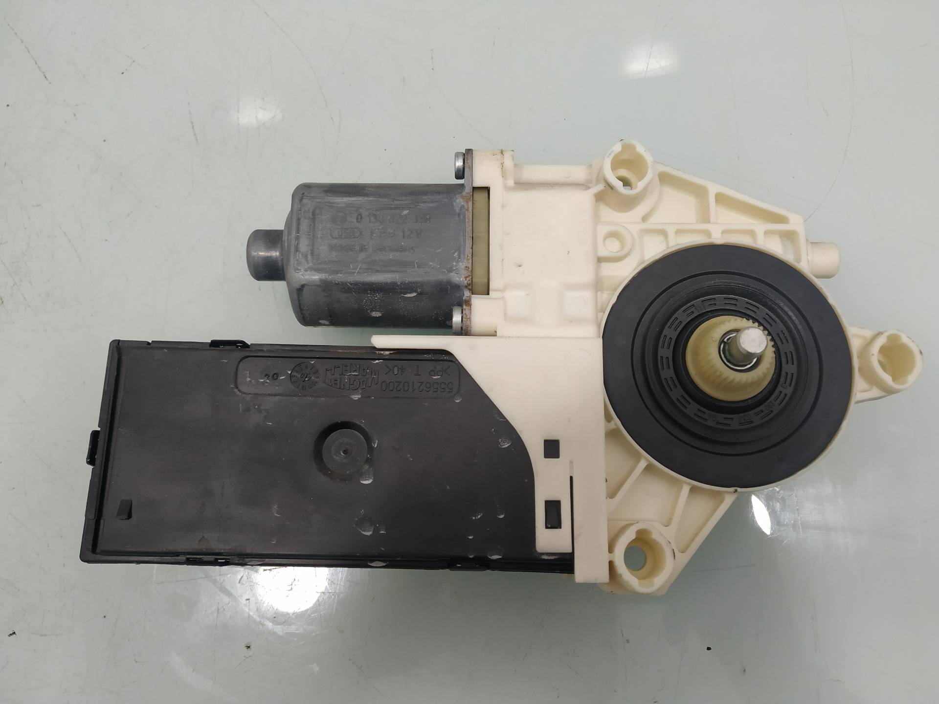 RENAULT Laguna 3 generation (2007-2015) Front Left Door Window Regulator Motor 988571101 18947684