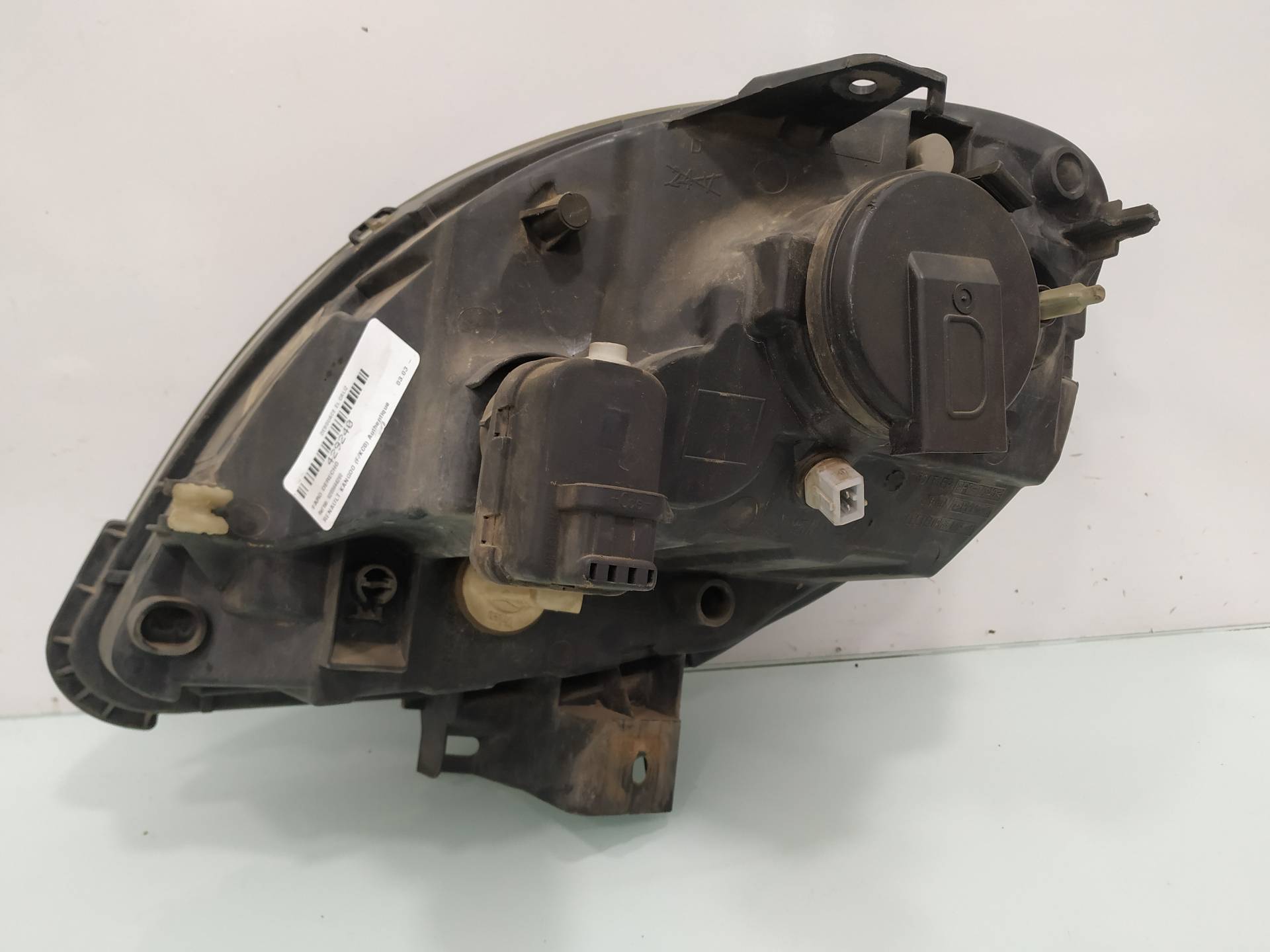 Faro derecho K9K714 8200444260 de Renault Kangoo 2003-0 con 196589 km - pieza usada