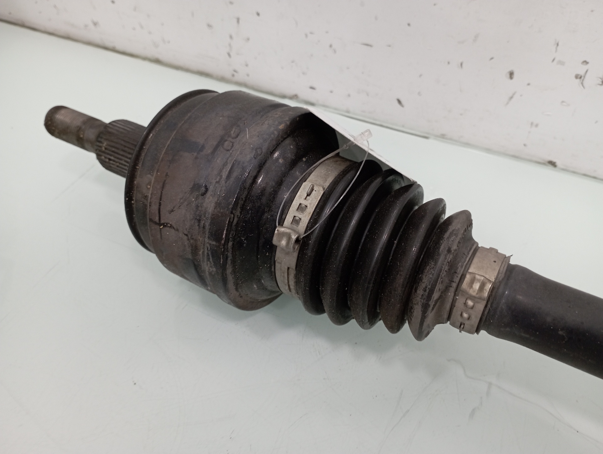 VOLKSWAGEN Touareg 1 generation (2002-2010) Arbre de transmission arrière gauche 7L6501201B 25930225