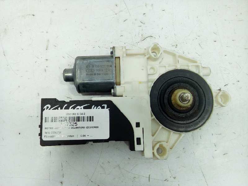 PEUGEOT 407 1 generation (2004-2010) Front Left Door Window Regulator Motor 0130822200 18836352