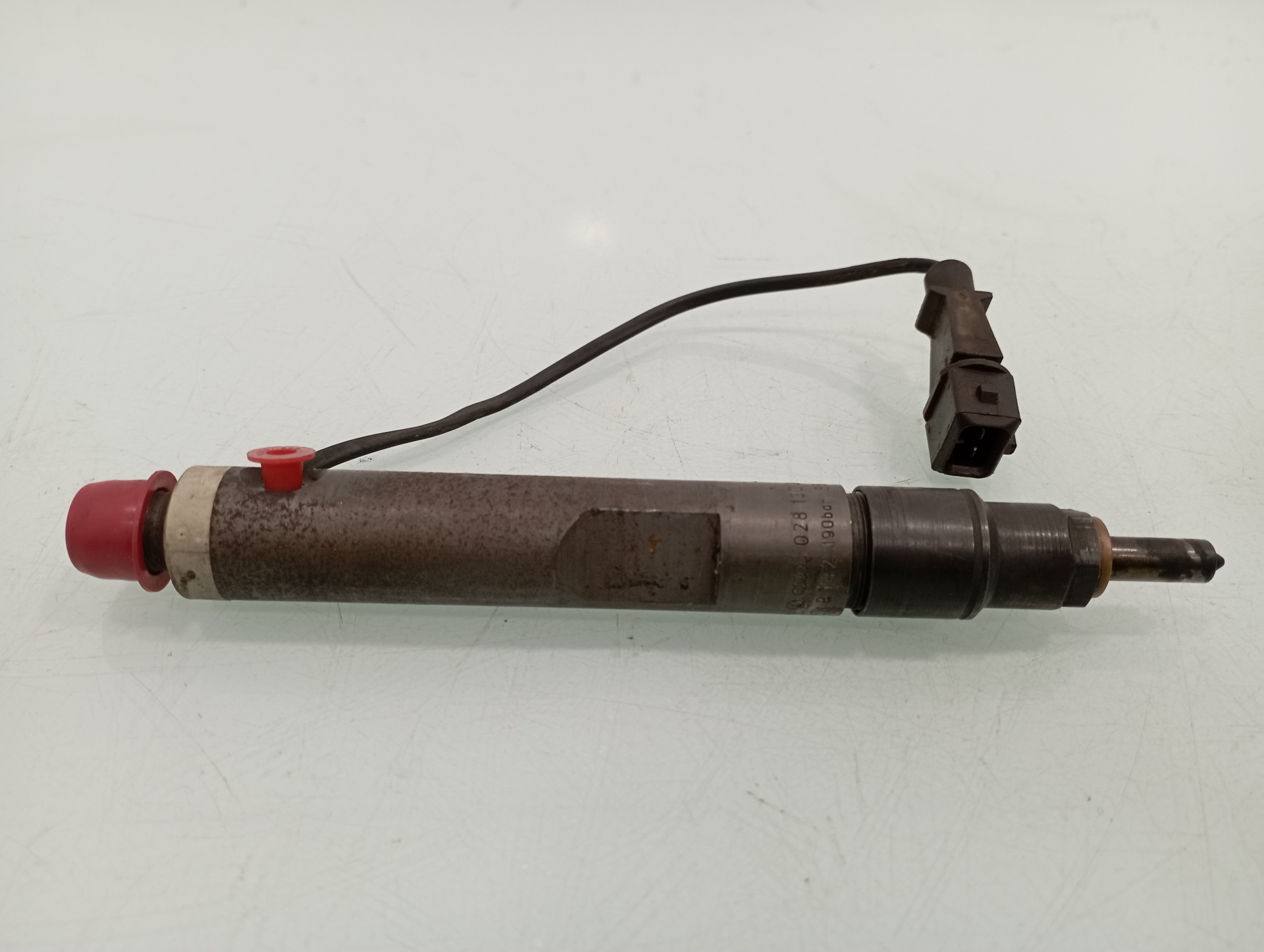 VOLKSWAGEN Passat B5 (1996-2005) Injecteur de carburant 028130201S 19195296