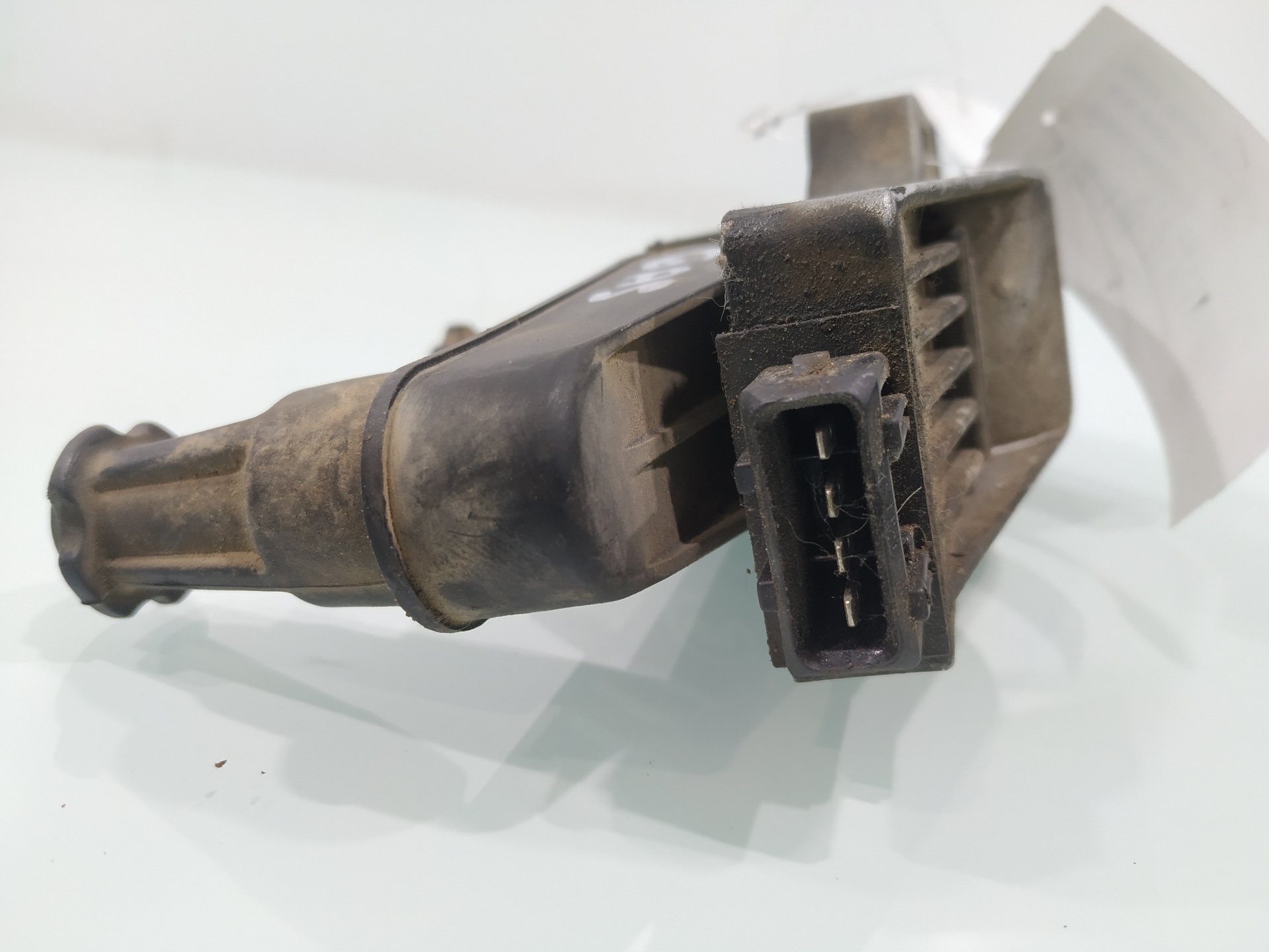 Bobina de encendido 047905104 de Skoda Felicia 1994-1997 - pieza usada