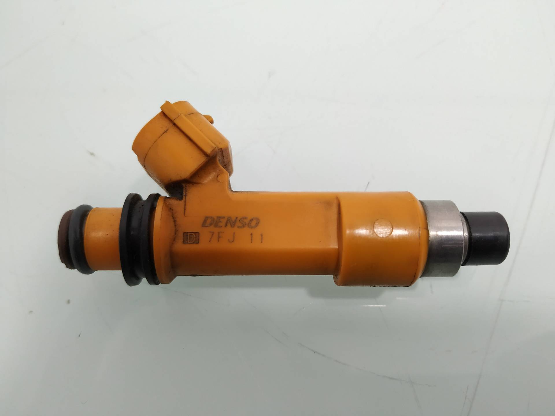 Inyector M13A 2975000120 de Suzuki Swift iii (mz, ez) 2005-2010 con 132261 km - pieza usada