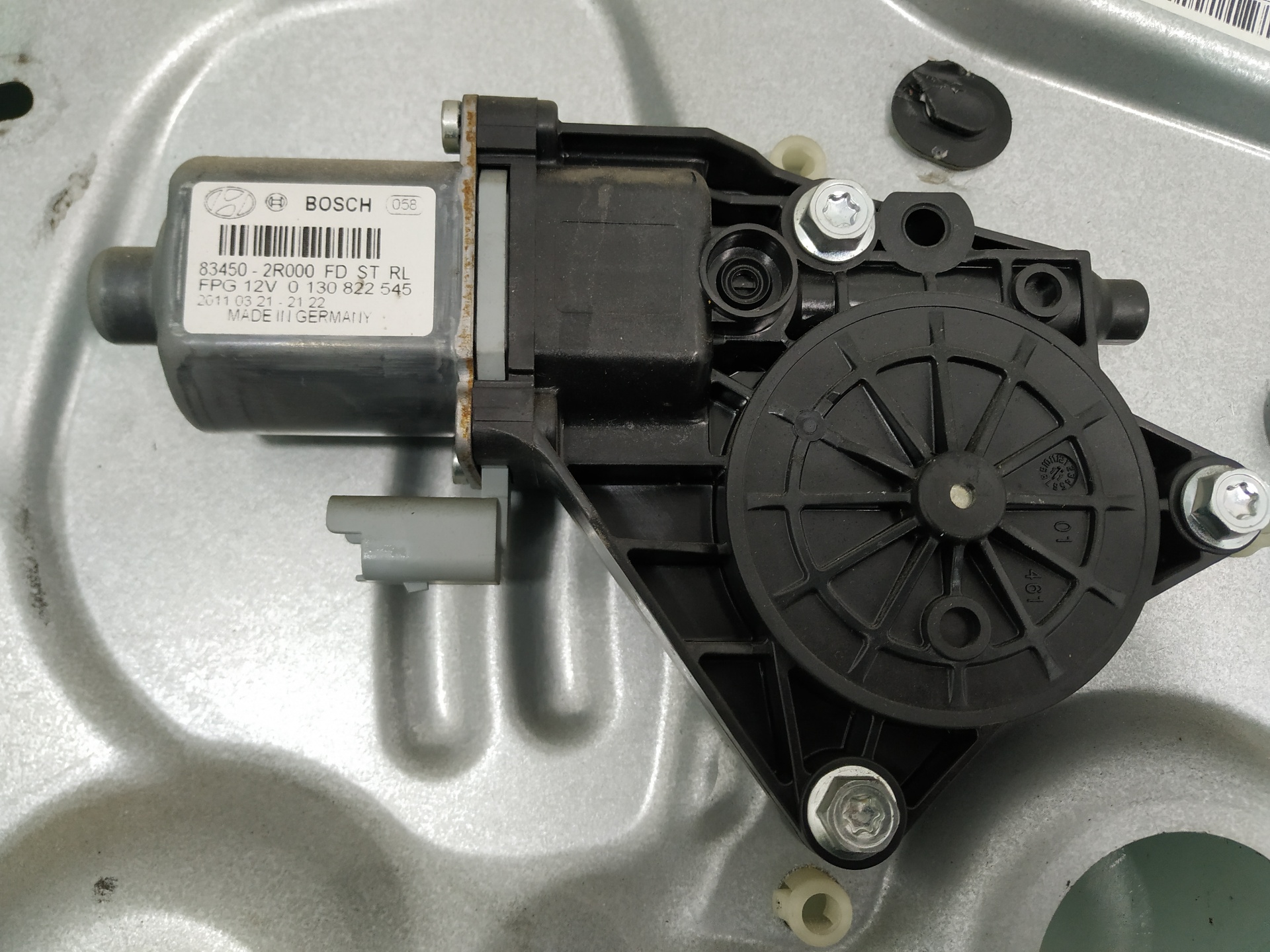 HYUNDAI i30 FD (1 generation) (2007-2012) Vasemman takaoven ikkunannostin 834702R050 24916444