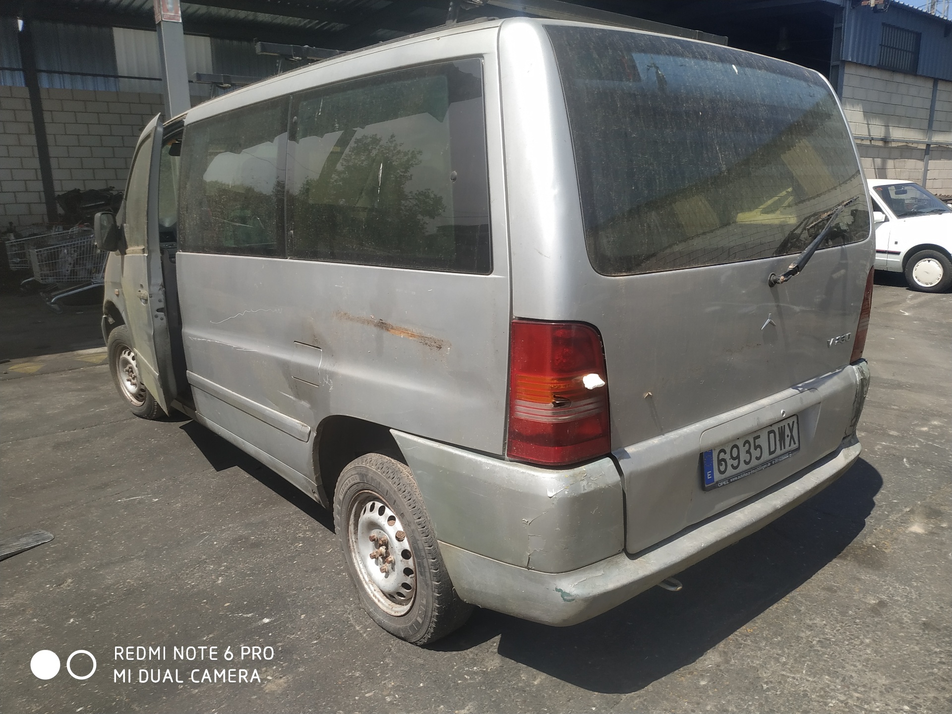 VOLVO V-Class W638, W639 (1996-2003) Pompă de ulei 6061810801 19008141