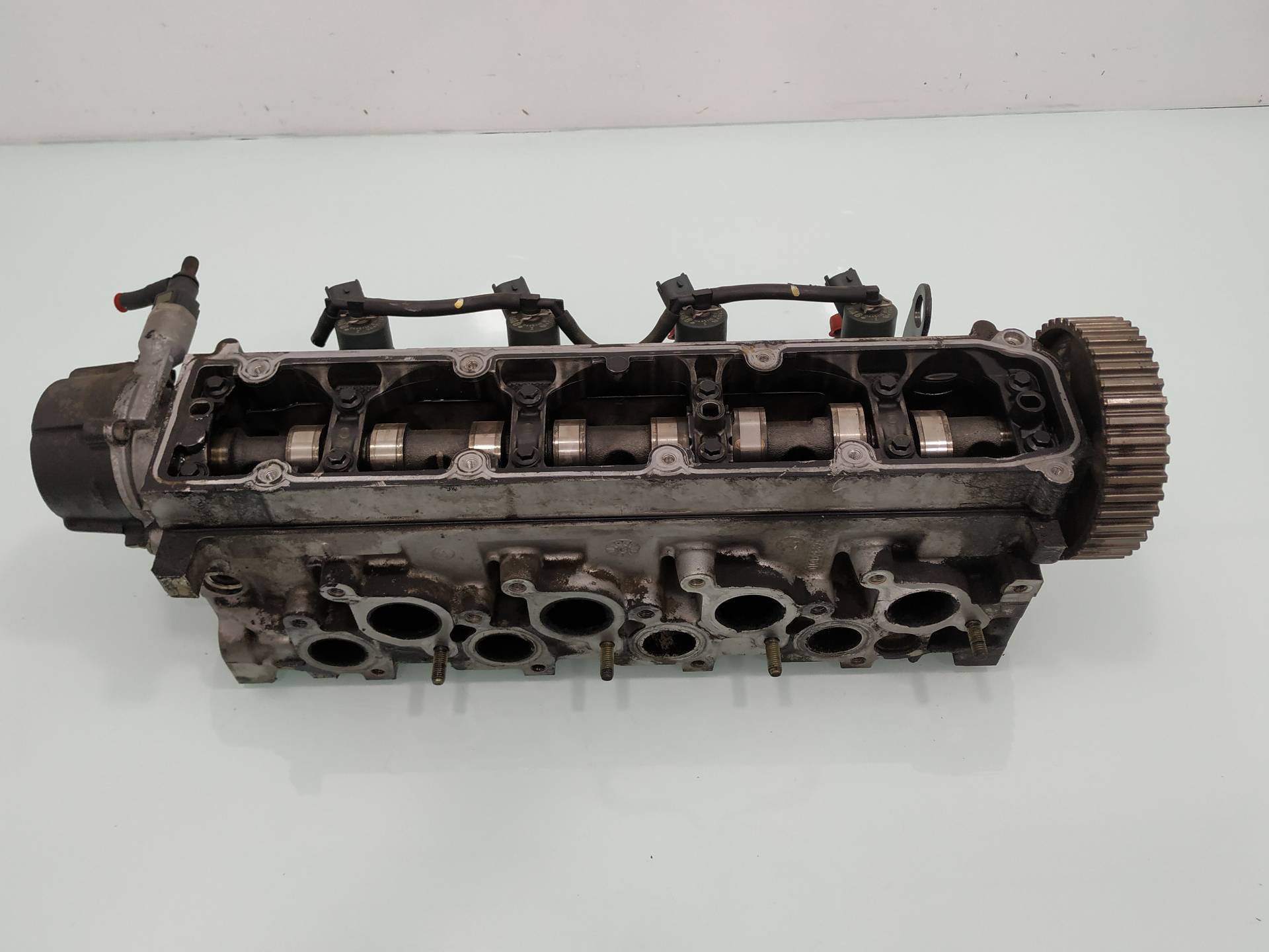 CITROËN C5 1 generation (2001-2008) Motorens cylinderhoved 9634963010 19073920