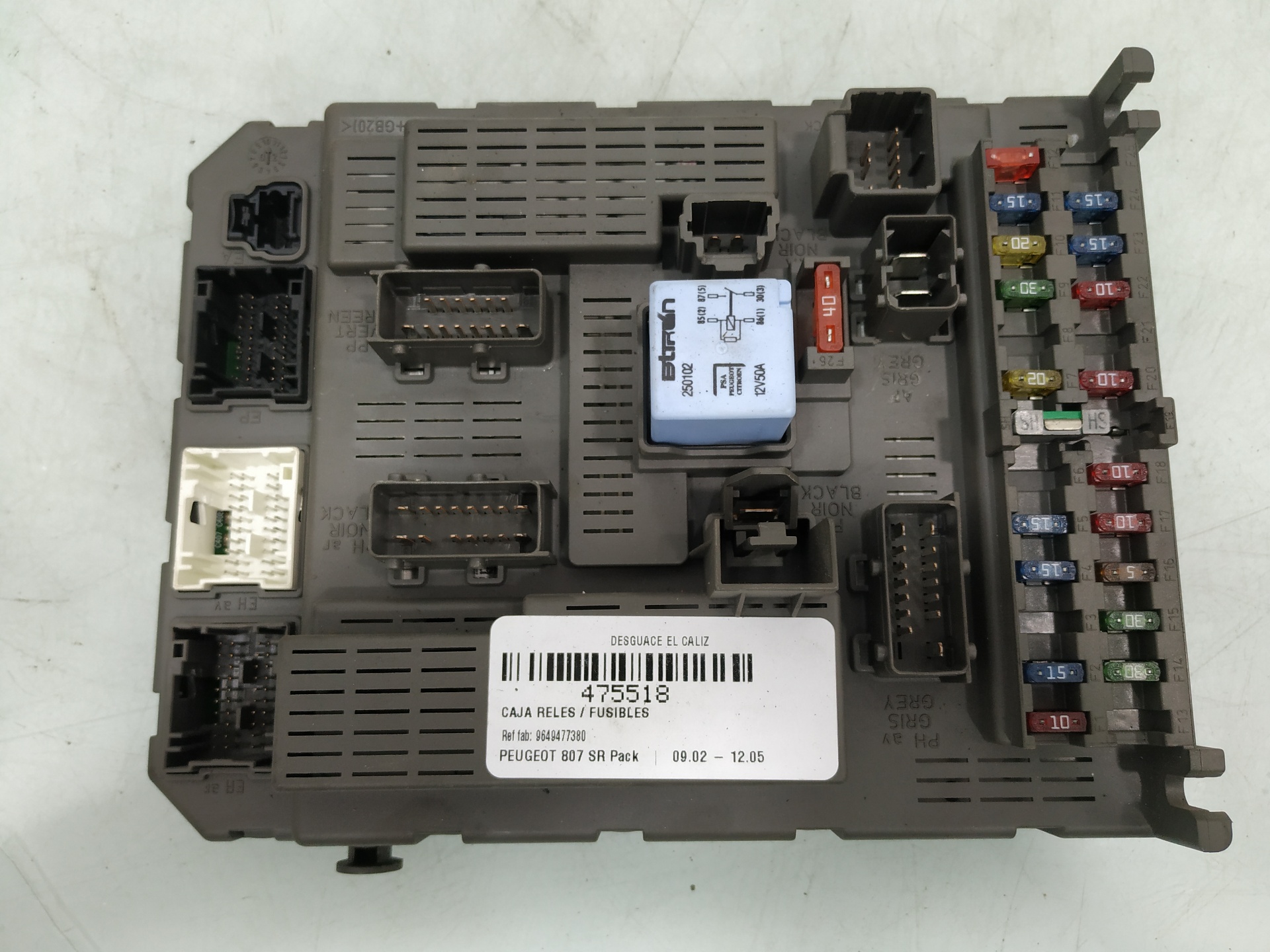 PEUGEOT 807 1 generation (2002-2012) Fuse Box 9649477380 25929636