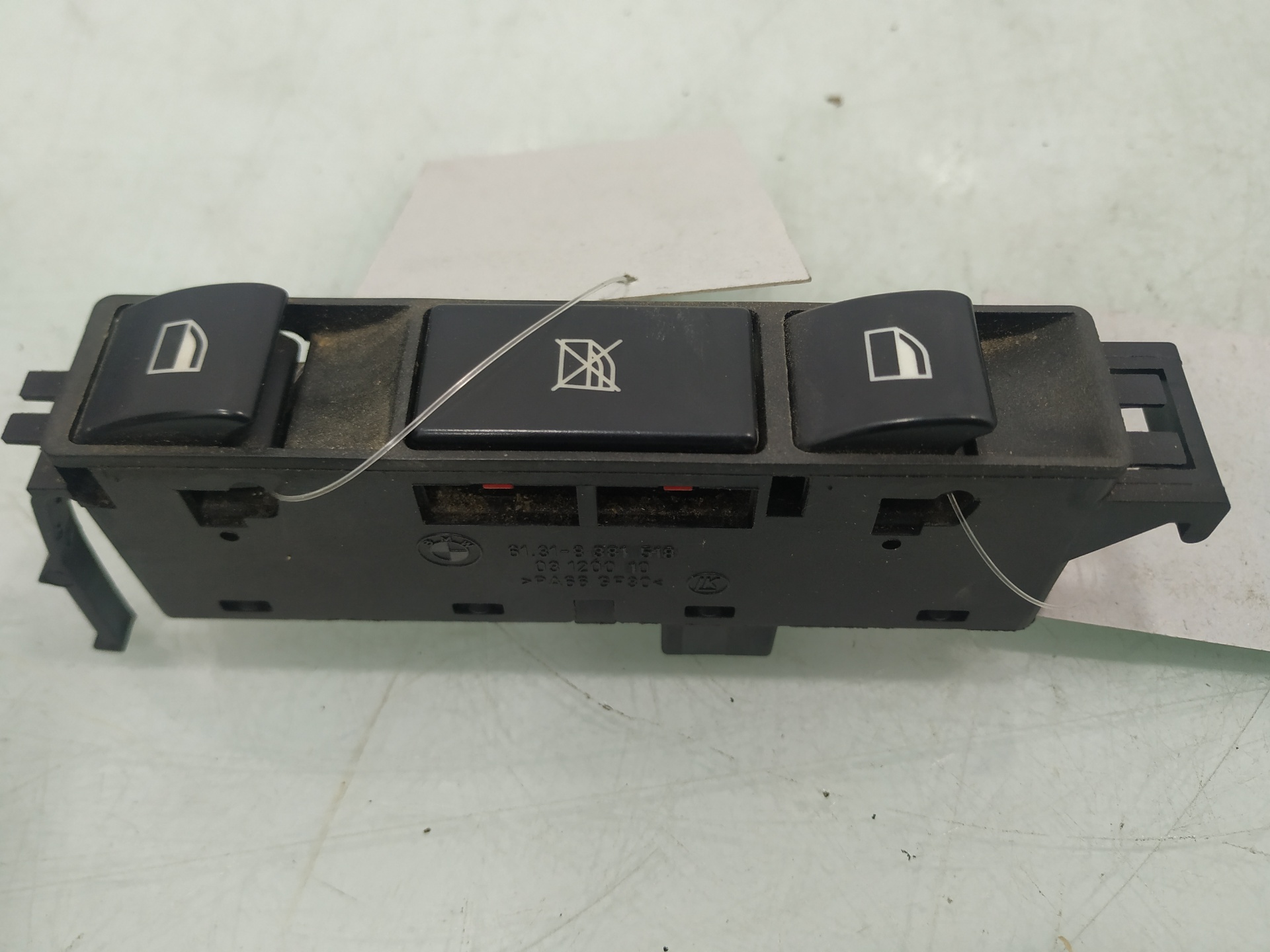 BMW 3 Series E46 (1997-2006) Front Left Door Window Switch 61318381518 24922110