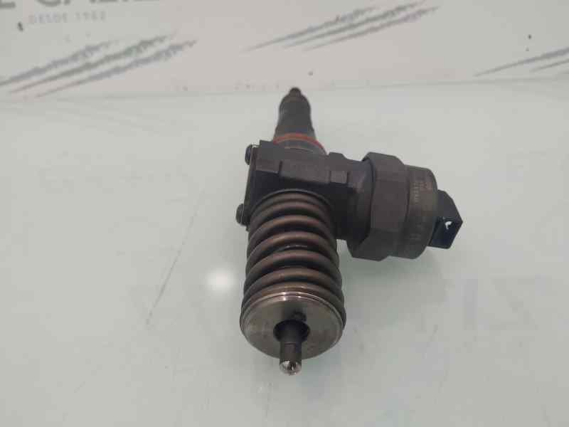 VOLKSWAGEN Polo 3 generation (1994-2002) Fuel Injector 038130073F 18887865