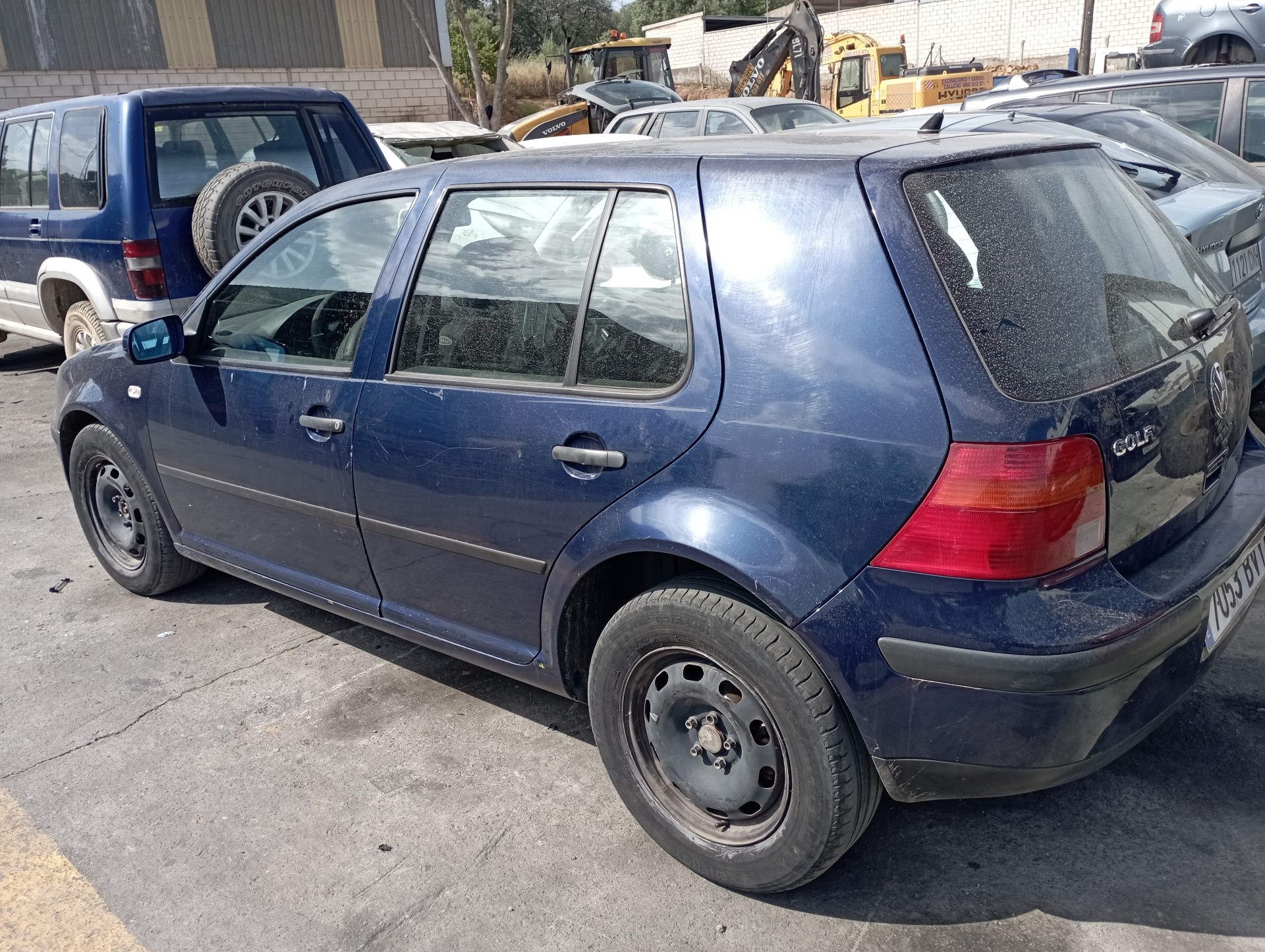 CHEVROLET Bora 1 generation (1998-2005) Маторчик стеклоподъемника задней правой двери 105407301 19149104