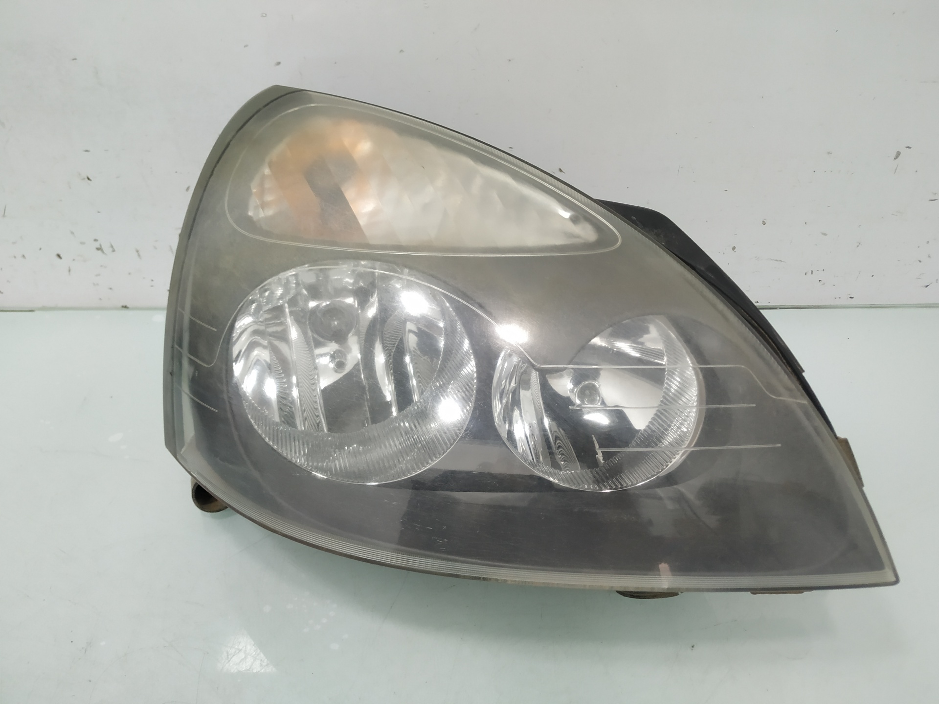 RENAULT Clio 3 generation (2005-2012) Front Right Headlight 25961641