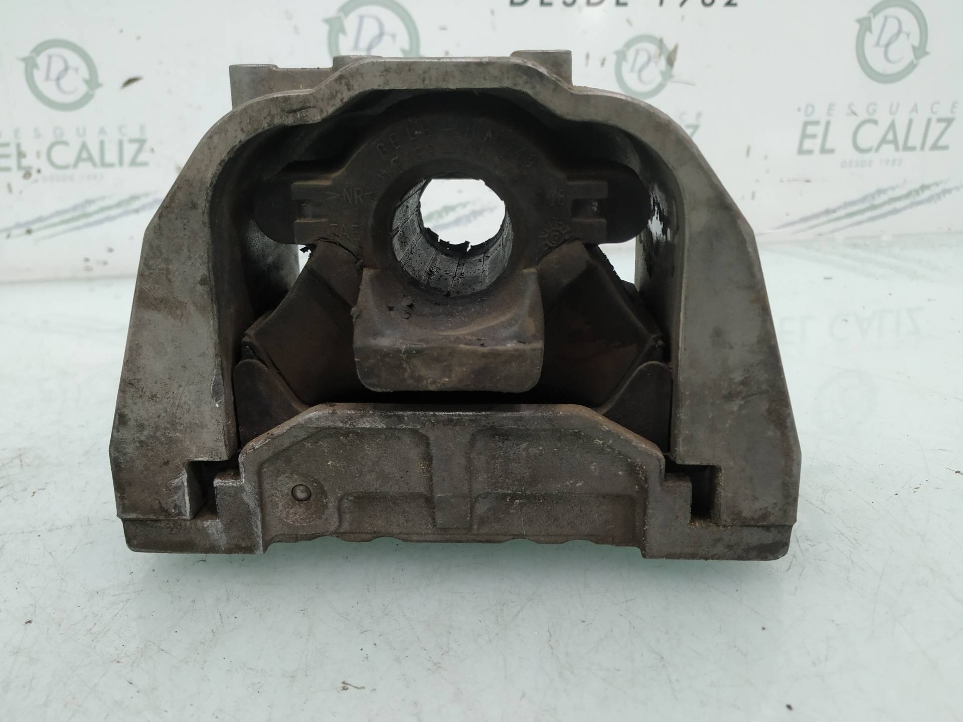 AUDI A3 8P (2003-2013) Right Side Engine Mount 18951931