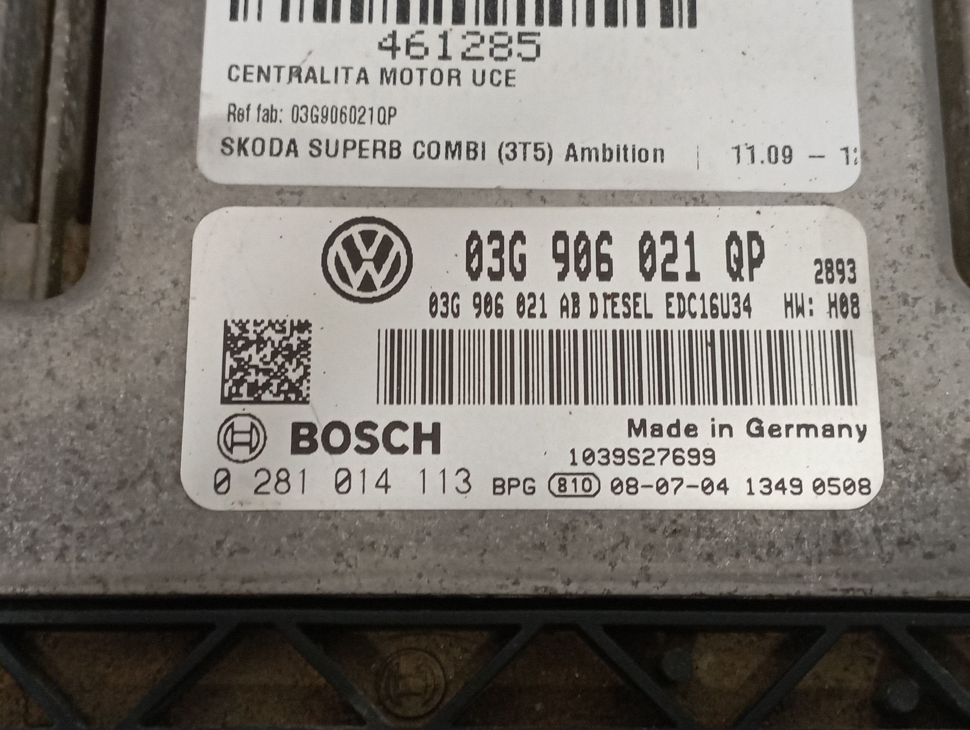 SKODA Superb 2 generation (2008-2015) Engine Control Unit ECU 03G906021QP 24912778