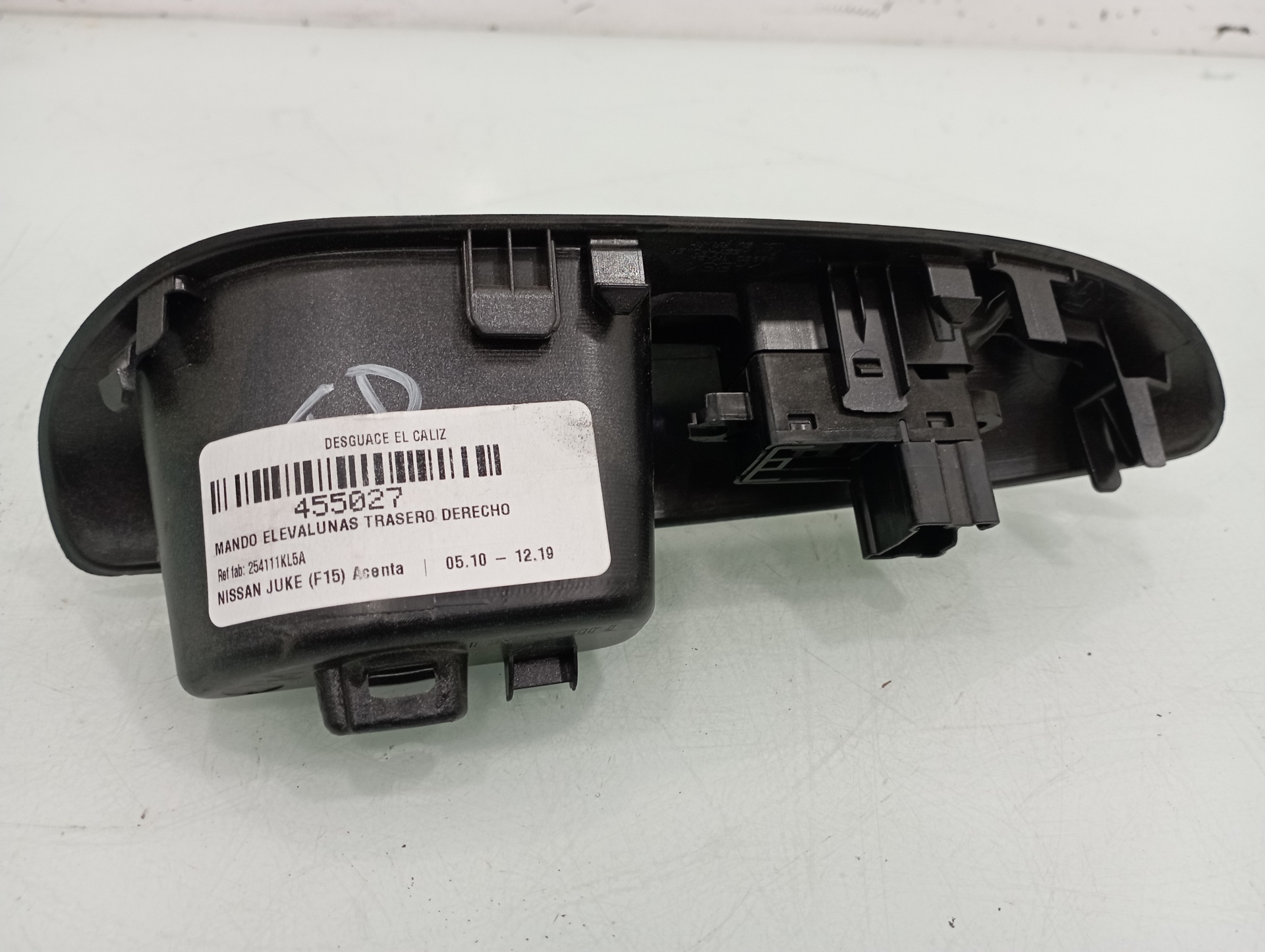 NISSAN Juke YF15 (2010-2020) Rear Right Door Window Control Switch 254111KL5A 20659616