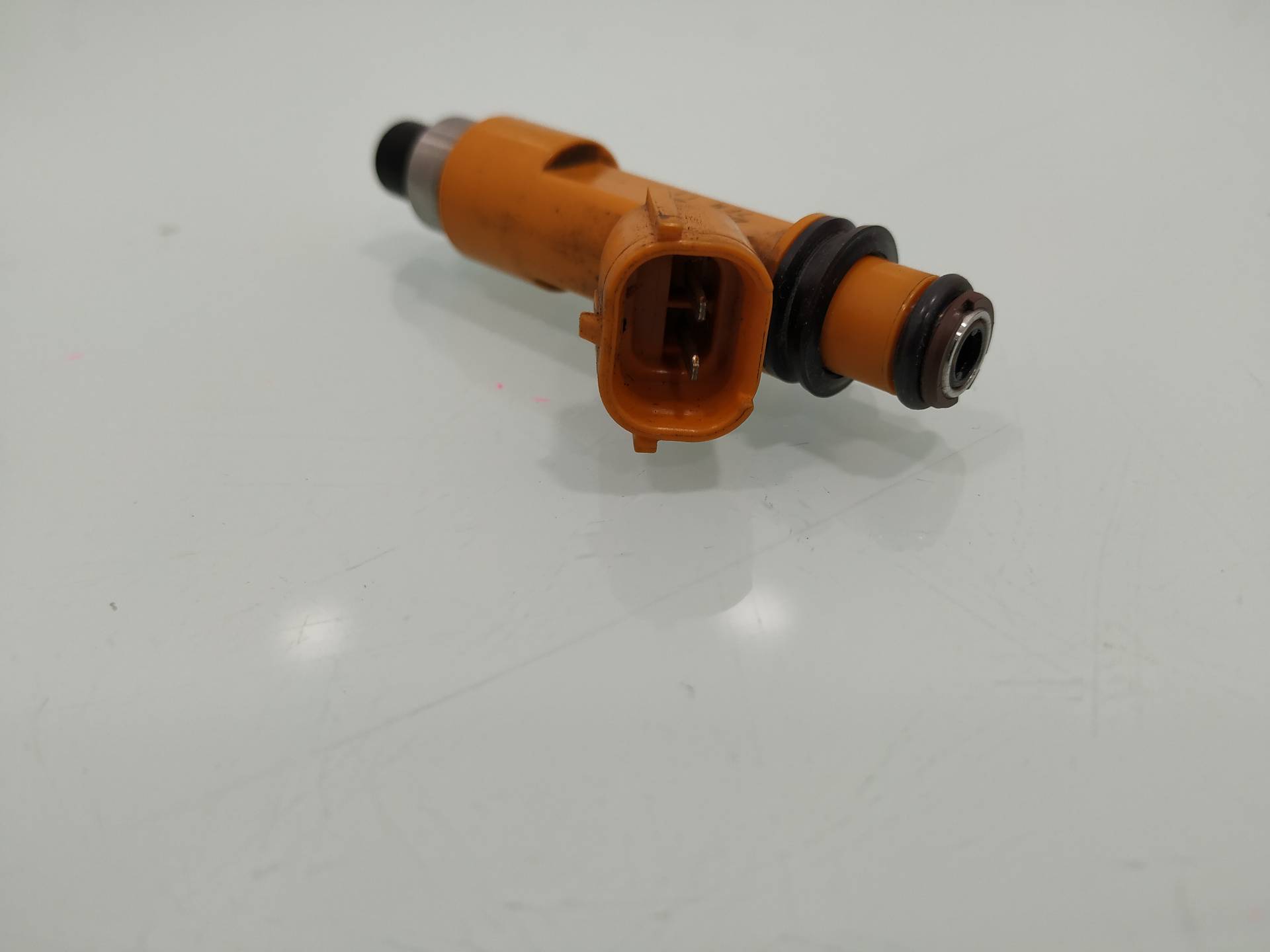 Inyector M13A 2975000120 de Suzuki Swift iii (mz, ez) 2005-2010 con 132261 km - pieza usada