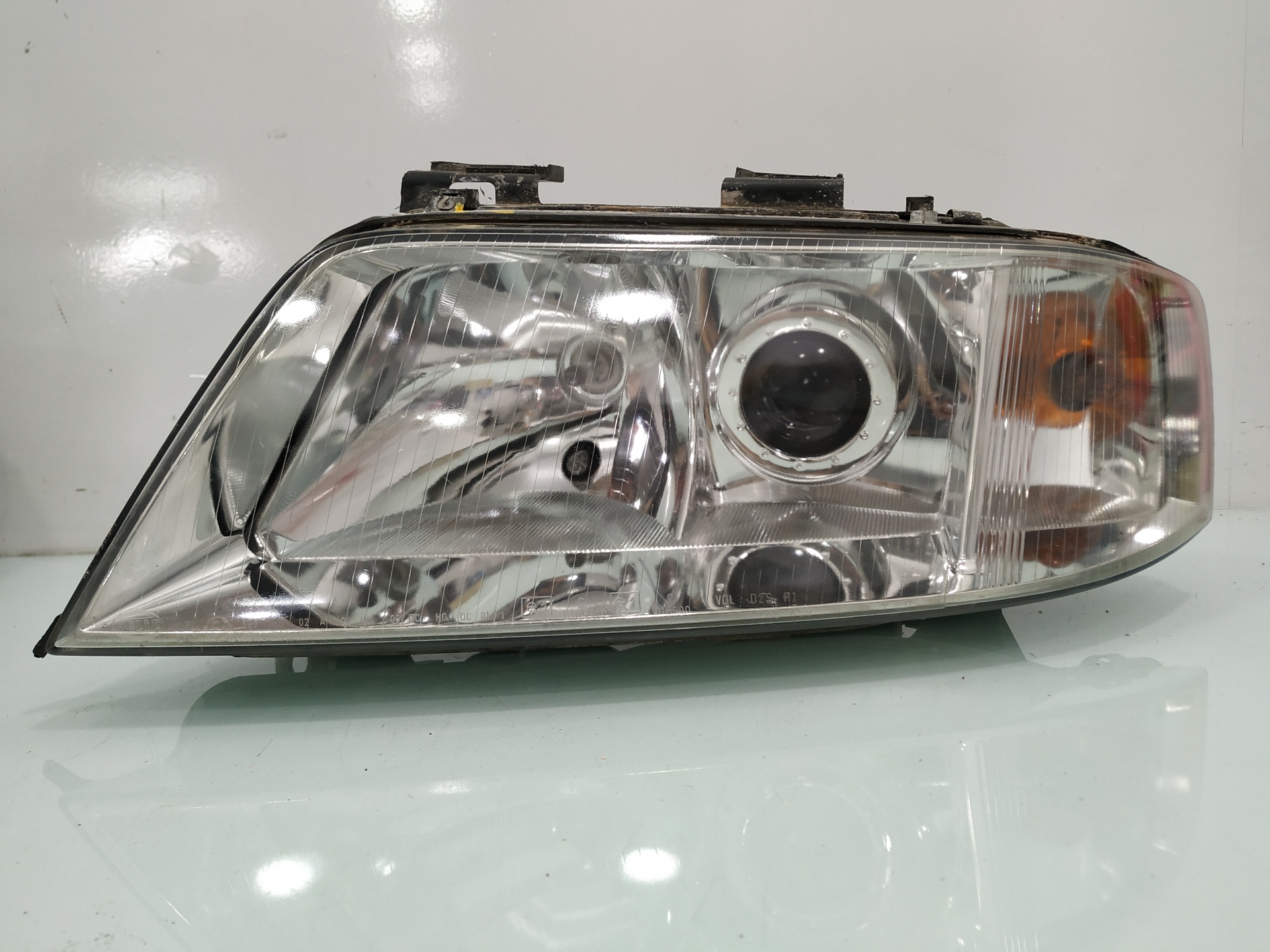 AUDI A3 8L (1996-2003) Front Left Headlight 5DV007760 19113072