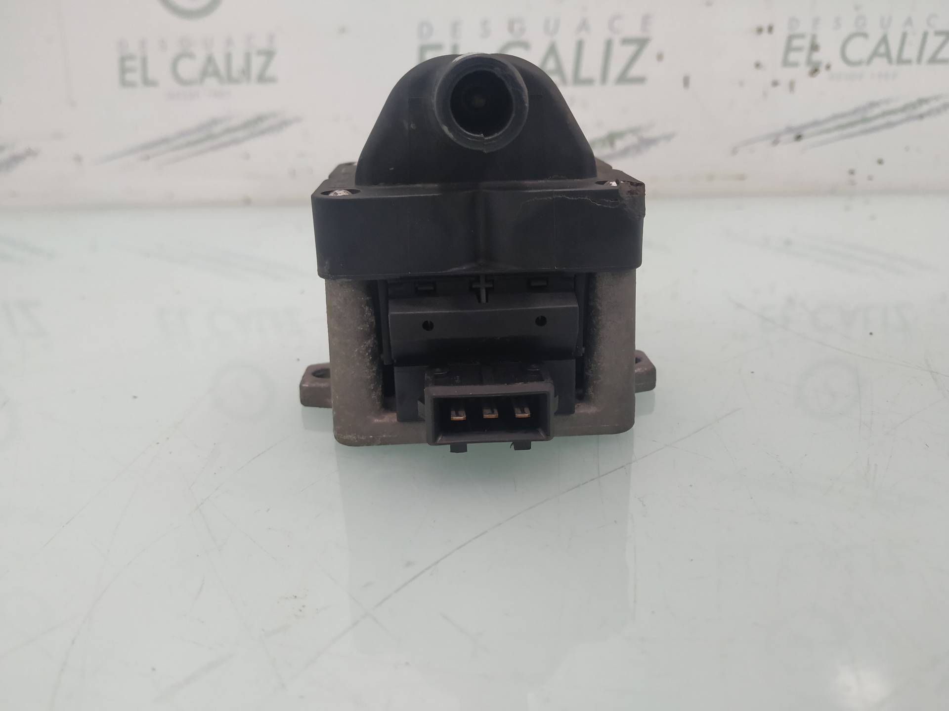 SEAT Ibiza 2 generation (1993-2002) High Voltage Ignition Coil 6N0905104 19146188