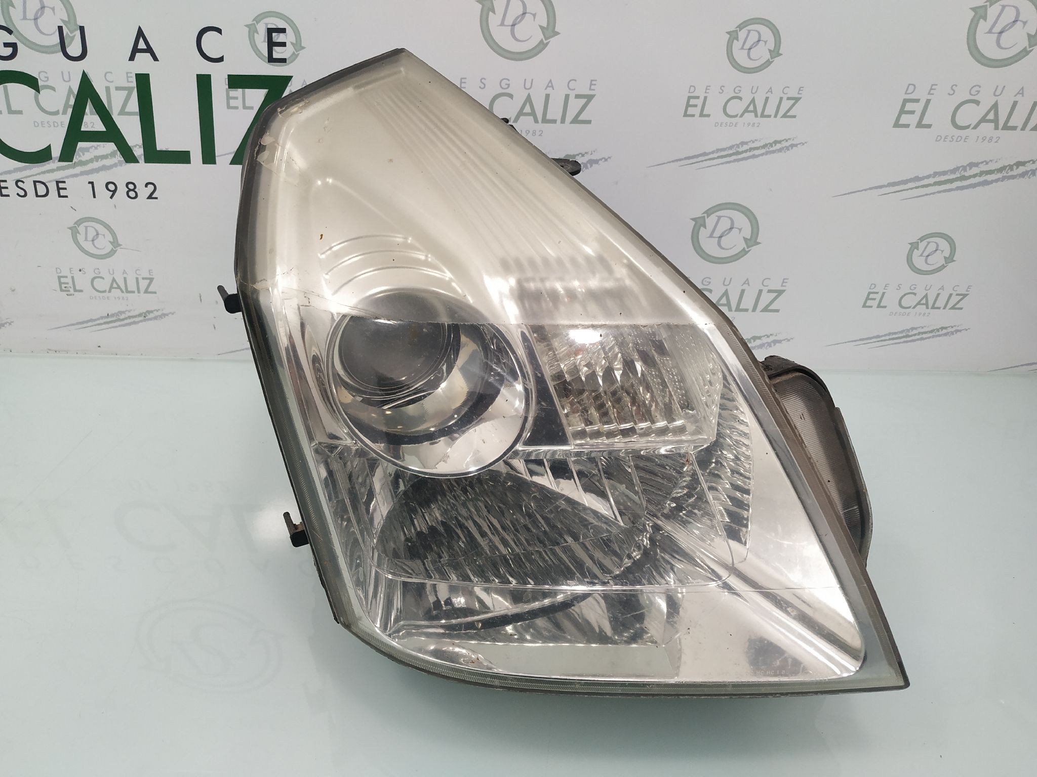 RENAULT Vel Satis 1 generation (2002-2009) Front Right Headlight 8200014358C 25921402